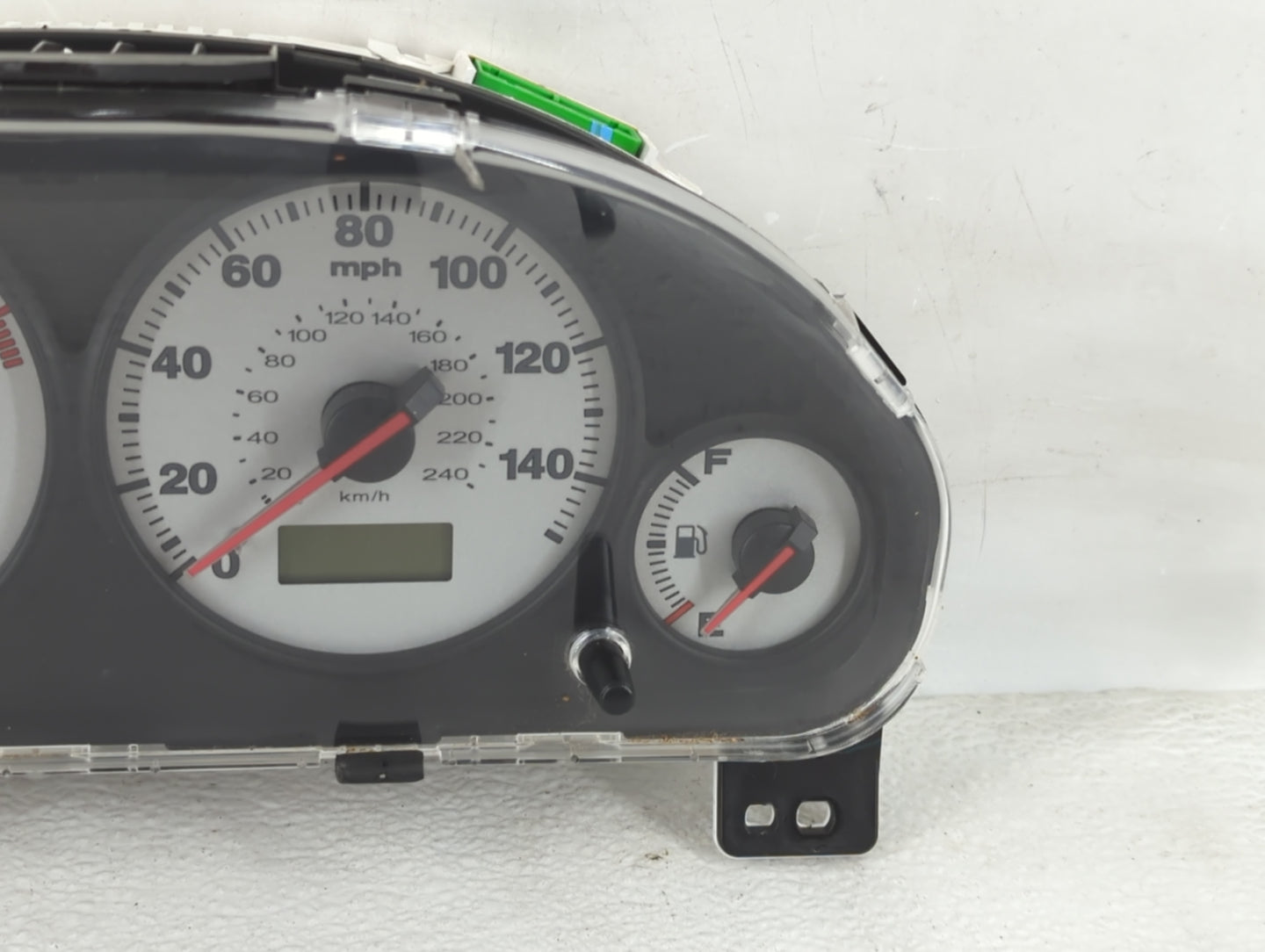 2004-2005 Toyota Sienna Instrument Cluster Speedometer Gauges P/N:78100 S5A A330 Fits Fits 2004 2005 OEM Used Auto Parts - O