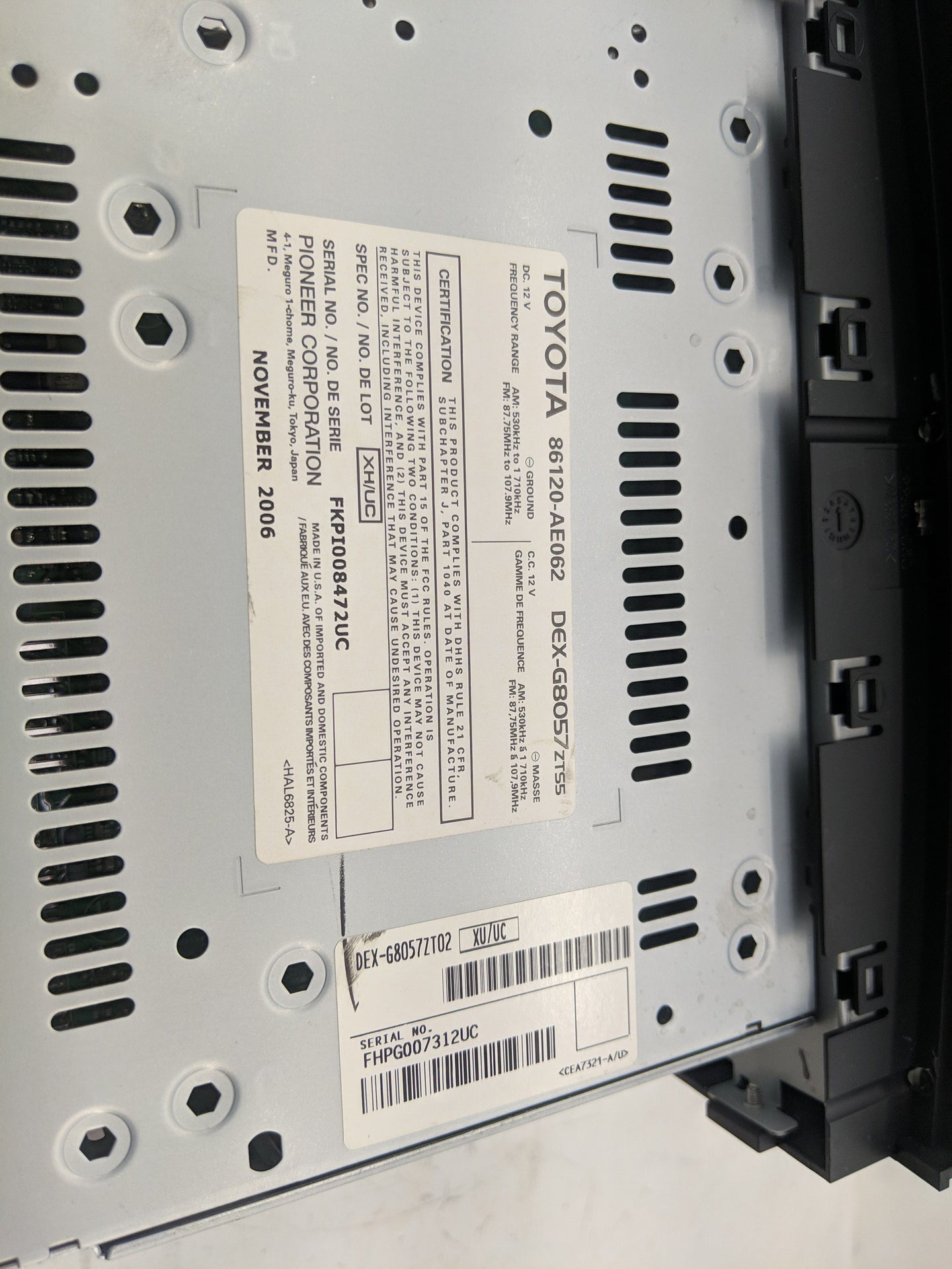 2004 Toyota Sienna Radio AM FM Cd Player Receiver Replacement P/N:86120-AE062 Fits OEM Used Auto Parts - Oemusedautoparts1.c