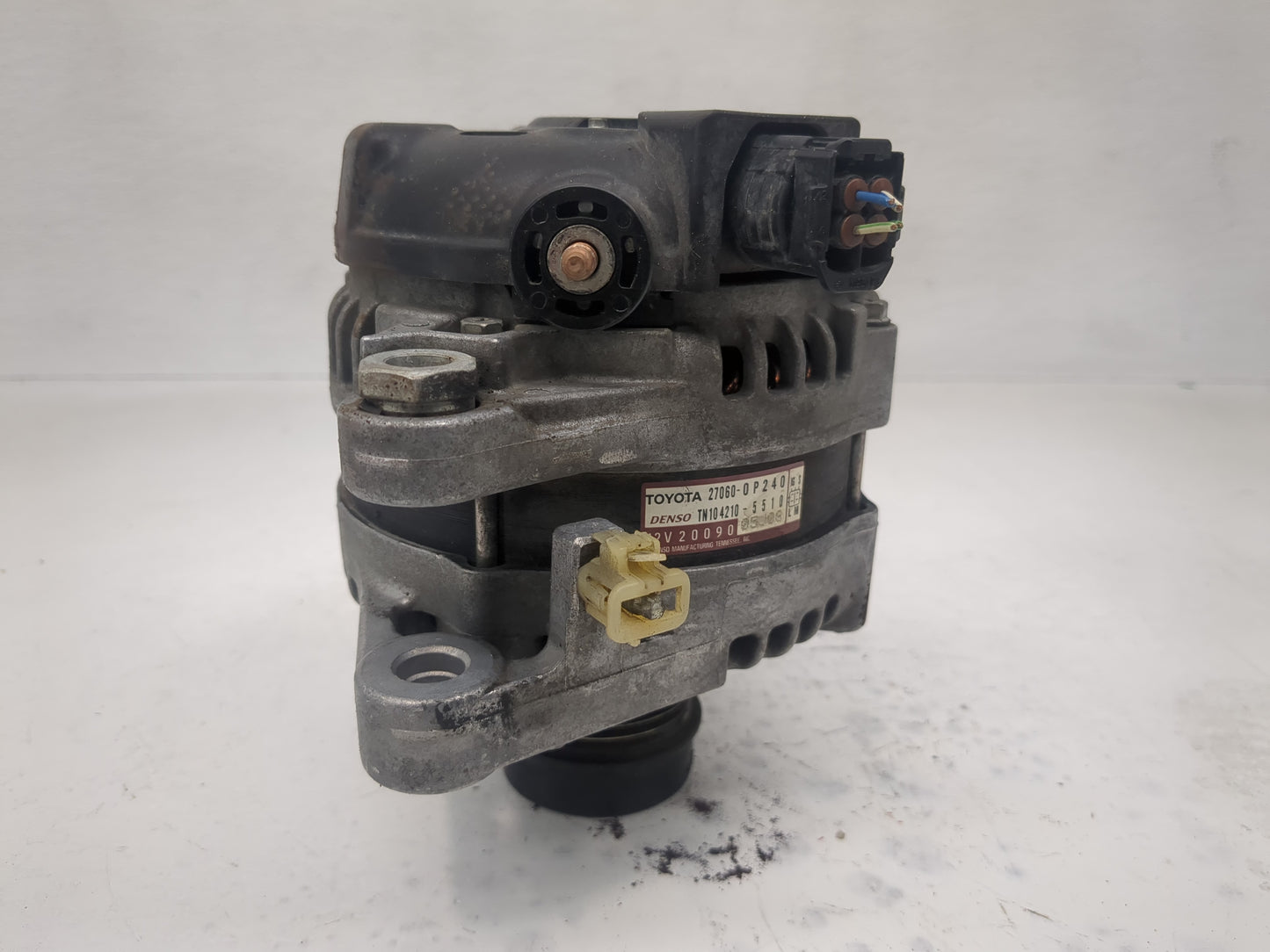 2004-2005 Toyota Sienna Alternator Replacement Generator Charging Assembly Engine OEM P/N:27060-0A110 27060-20270 Fits OEM U