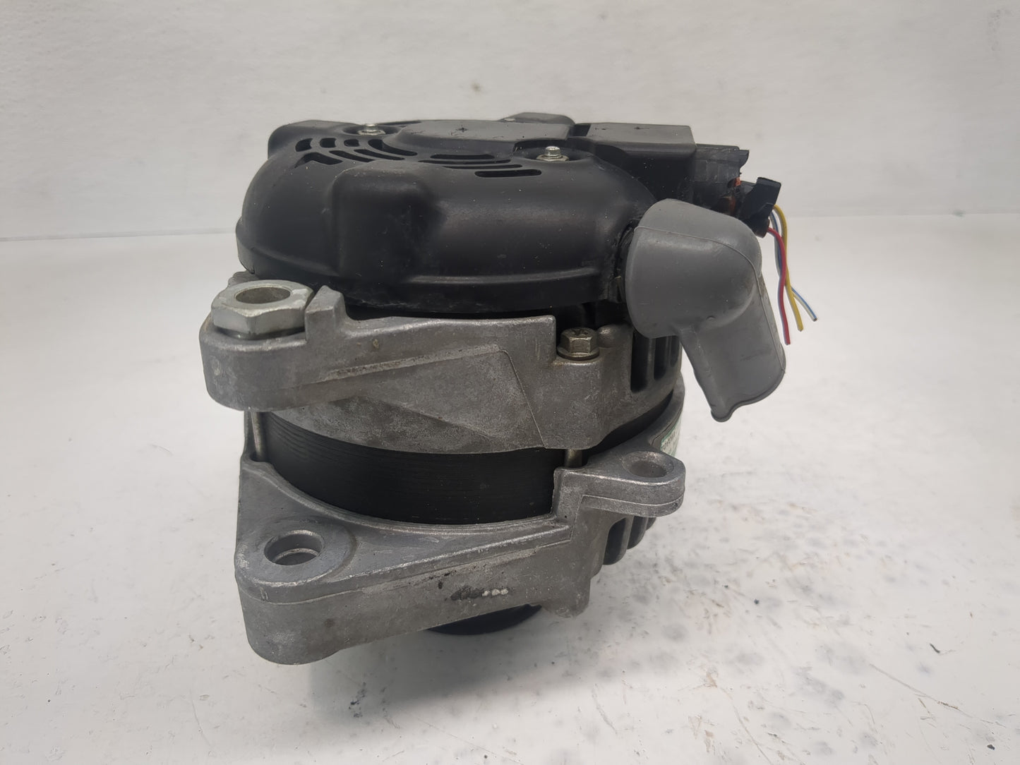 2004-2005 Toyota Sienna Alternator Replacement Generator Charging Assembly Engine OEM P/N:27060-0A110 27060-20270 Fits OEM U