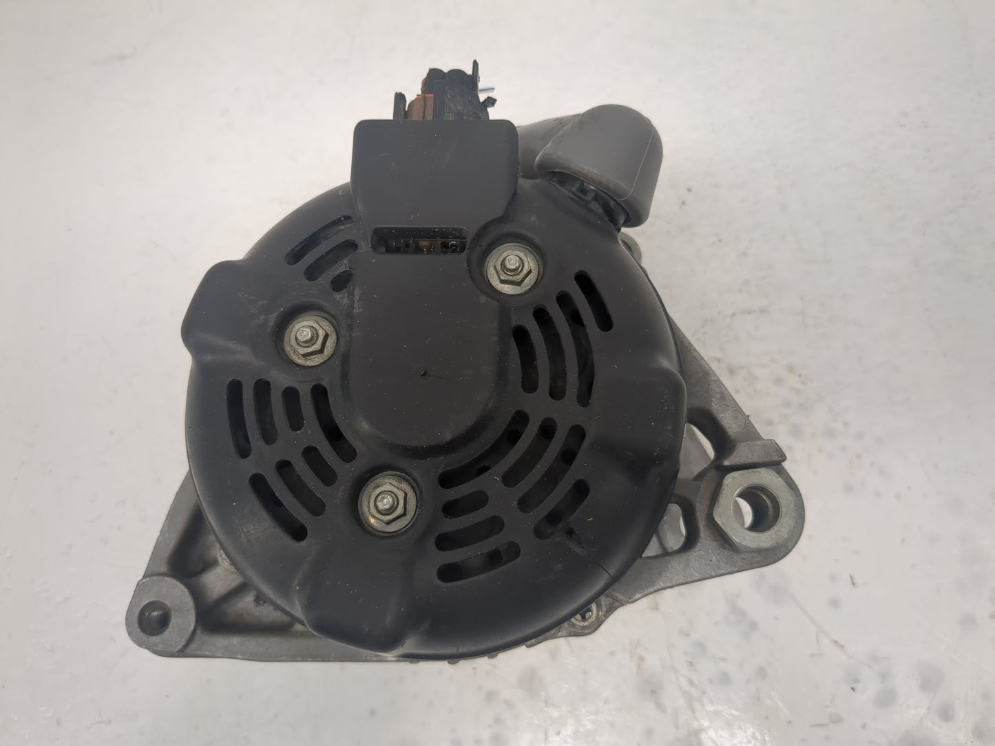 2004-2005 Toyota Sienna Alternator Replacement Generator Charging Assembly Engine OEM P/N:27060-0A110 27060-20270 Fits OEM U
