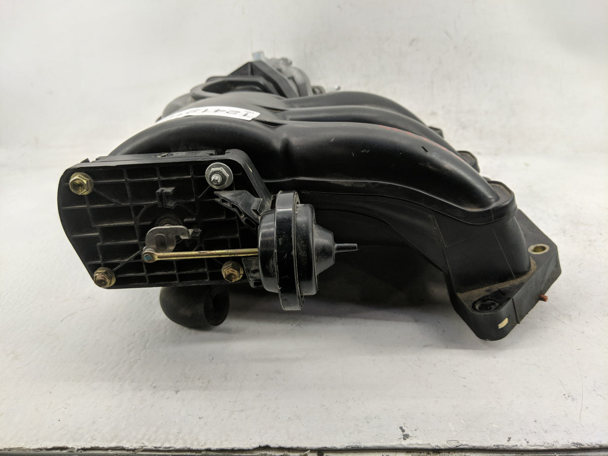 2004-2006 Toyota Sienna Air Intake Manifold P/N:17109-0A070 Fits Fits 2004 2005 2006 2007 2008 2009 2010 OEM Used Auto Parts