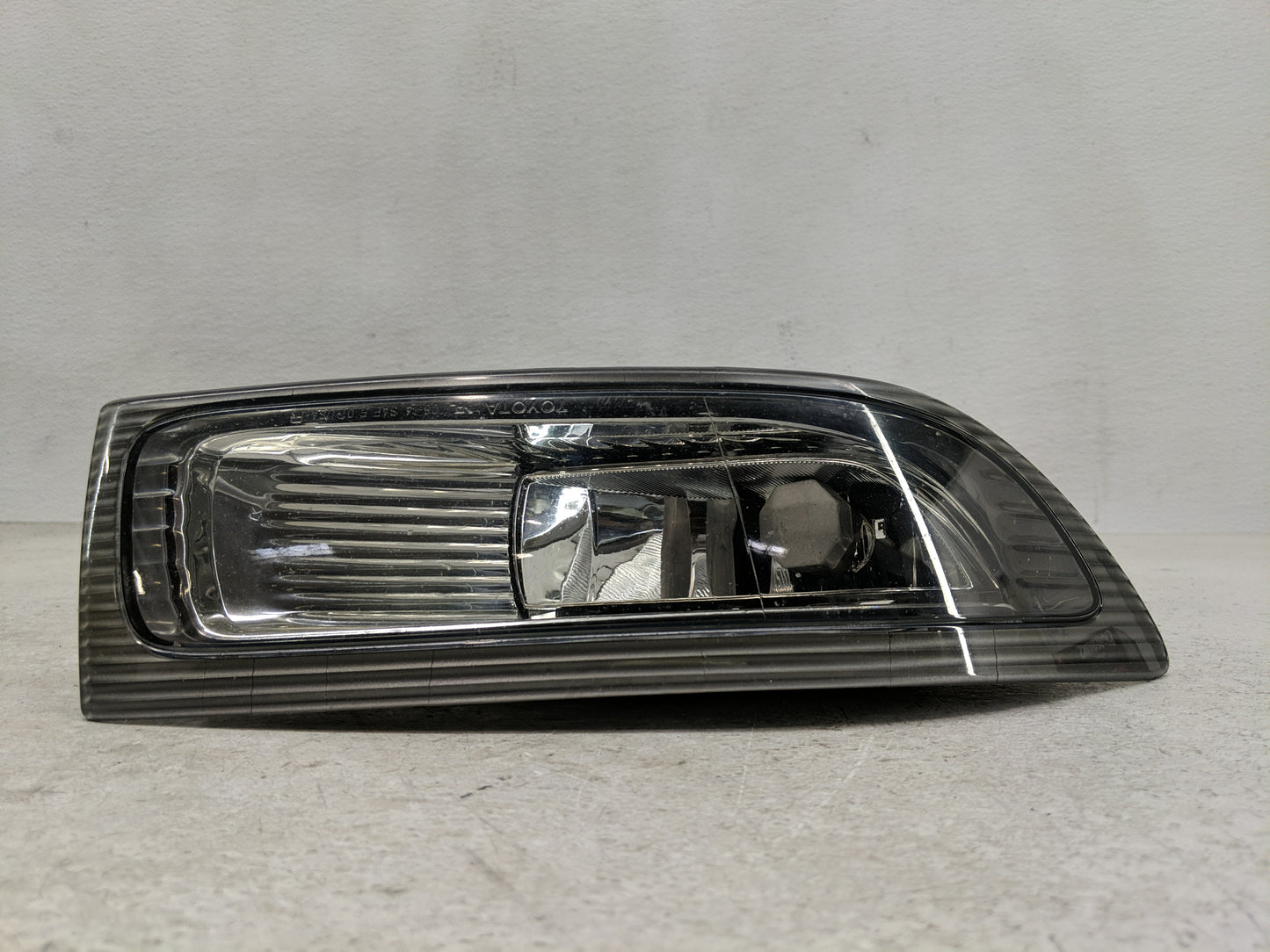 2004-2005 Toyota Sienna Passenger Right Oem Front Light Lamp - Oemusedautoparts1.com