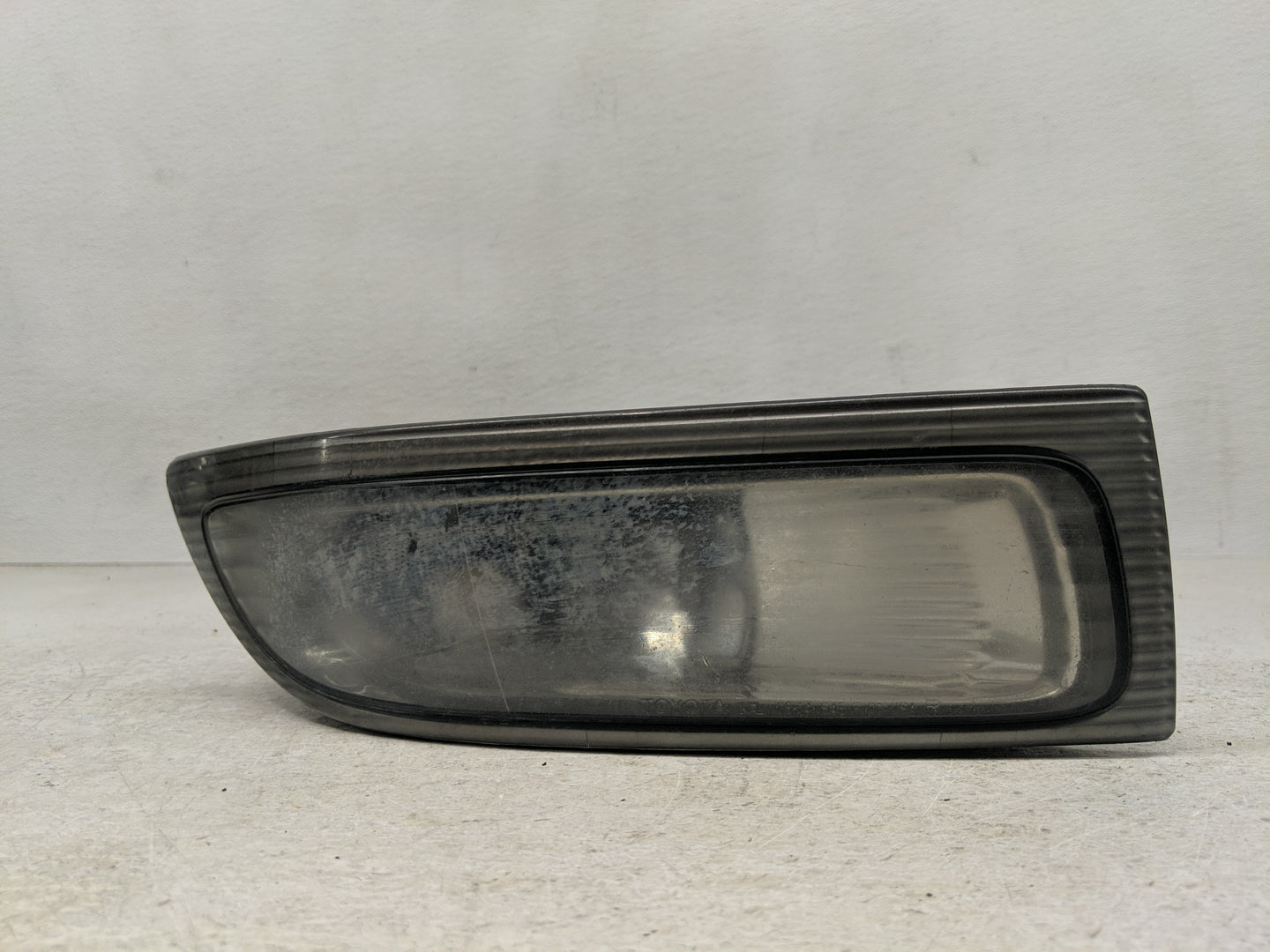 2004-2005 Toyota Sienna Passenger Right Oem Front Light Lamp - Oemusedautoparts1.com