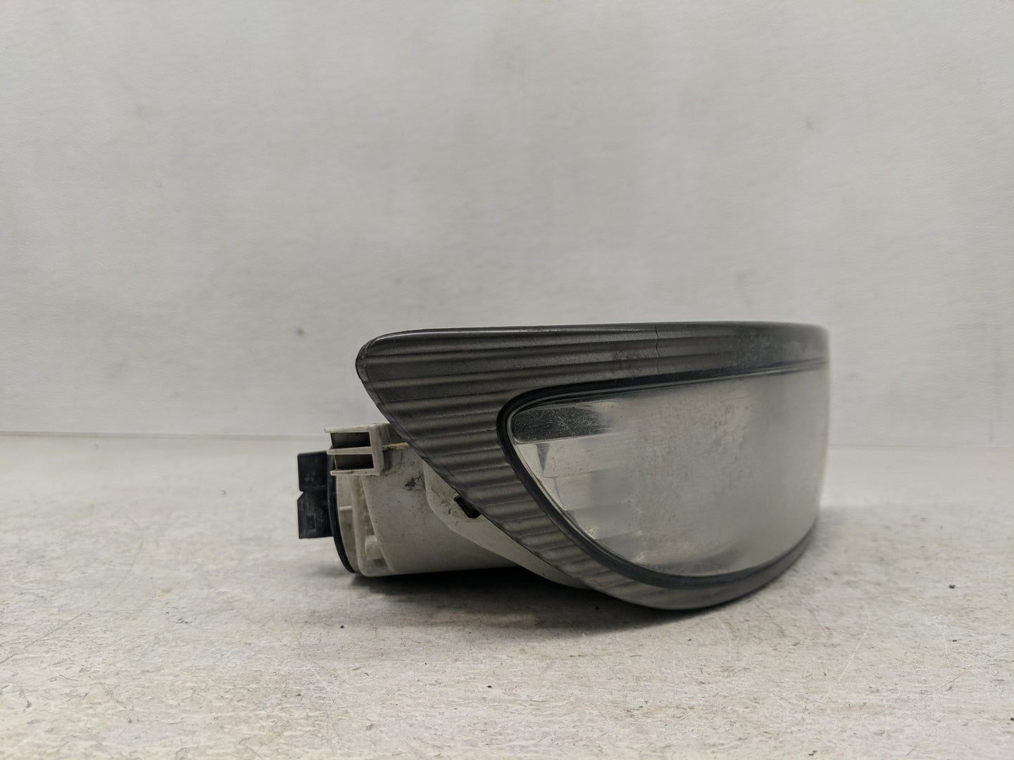 2004-2005 Toyota Sienna Passenger Right Oem Front Light Lamp - Oemusedautoparts1.com