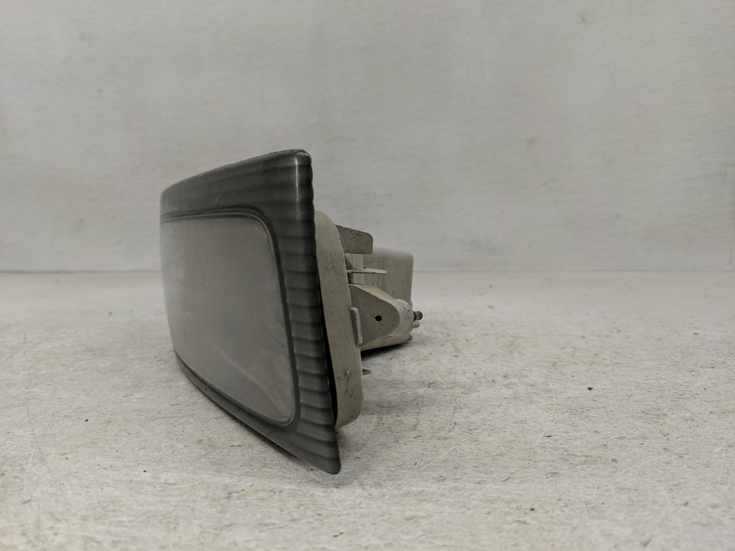 2004-2005 Toyota Sienna Passenger Right Oem Front Light Lamp - Oemusedautoparts1.com