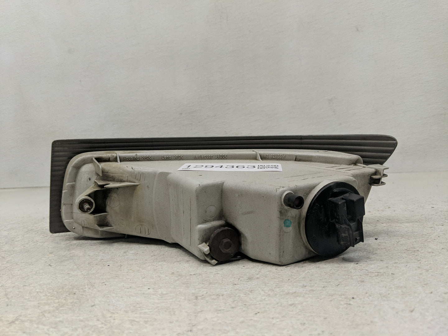 2004-2005 Toyota Sienna Passenger Right Oem Front Light Lamp - Oemusedautoparts1.com