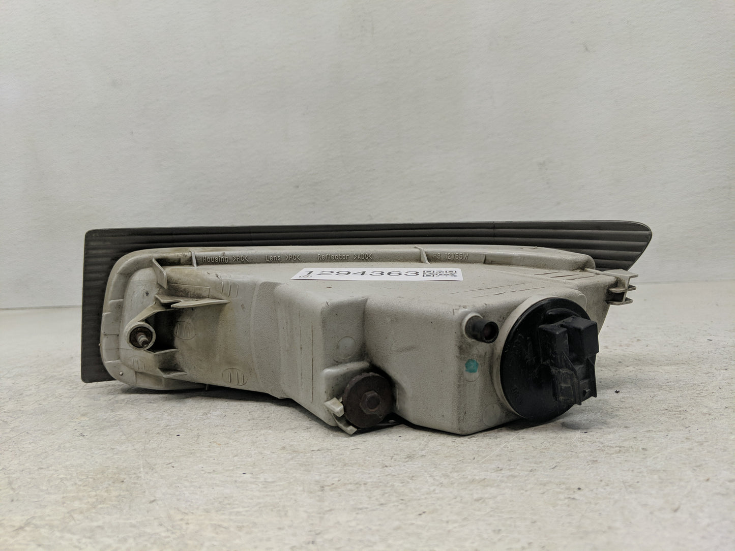2004-2005 Toyota Sienna Passenger Right Oem Front Light Lamp - Oemusedautoparts1.com