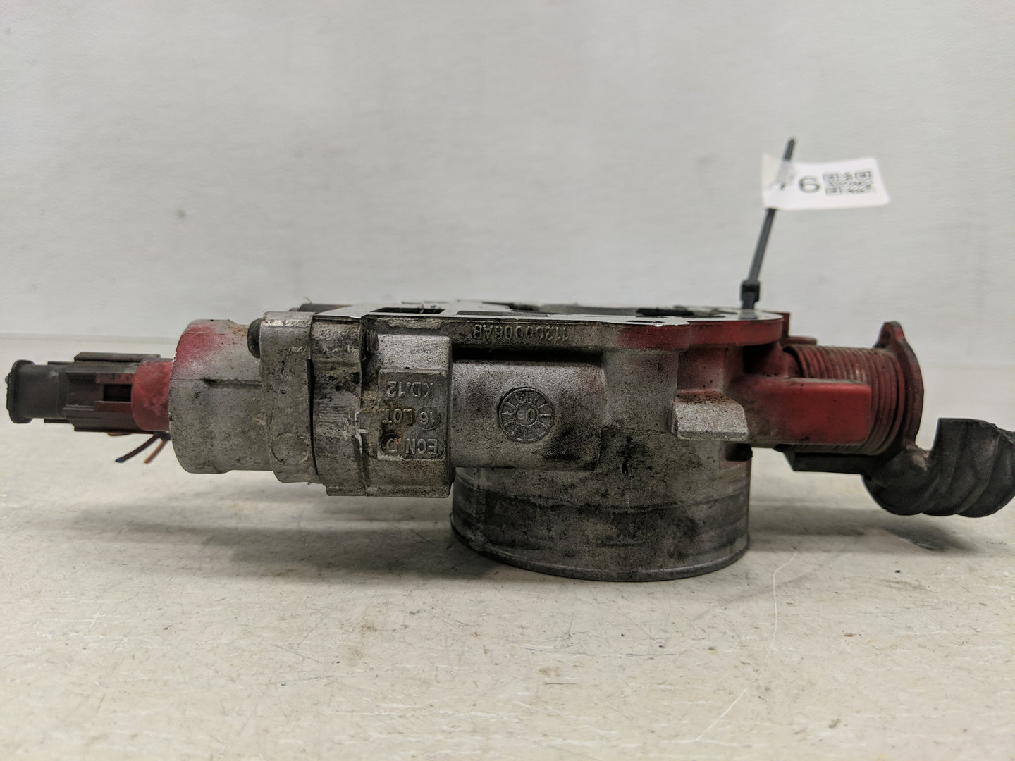 2004-2006 Toyota Sienna Throttle Body Fits Fits 2003 2004 2005 2006 2007 2008 2009 2010 OEM Used Auto Parts - Oemusedautopar