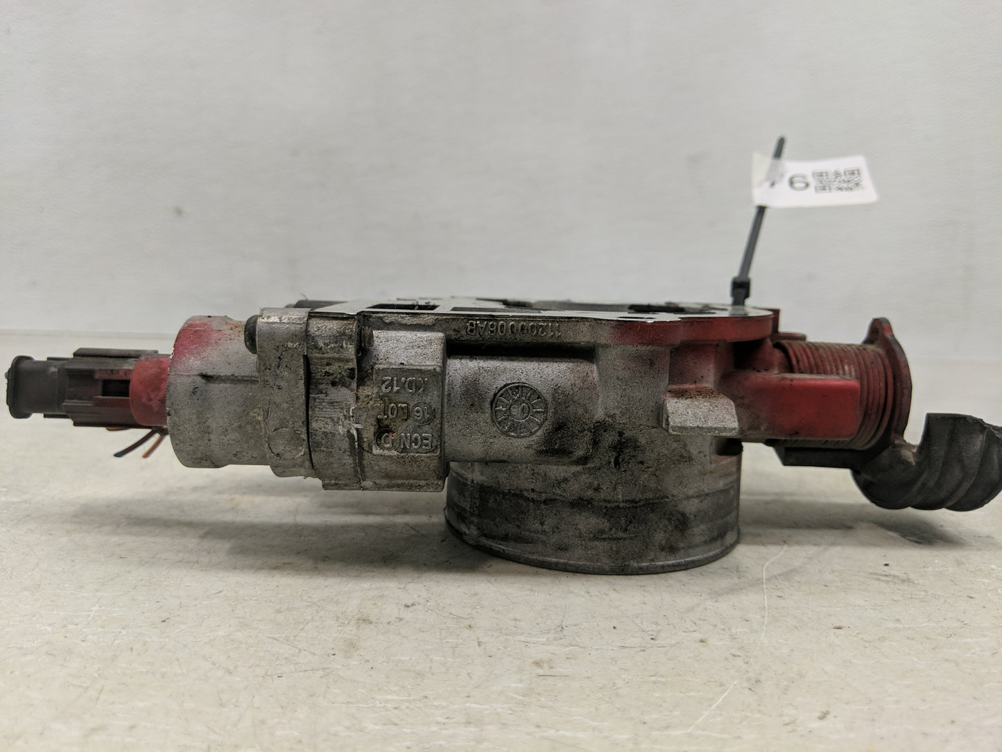2004-2006 Toyota Sienna Throttle Body Fits Fits 2003 2004 2005 2006 2007 2008 2009 2010 OEM Used Auto Parts - Oemusedautopar