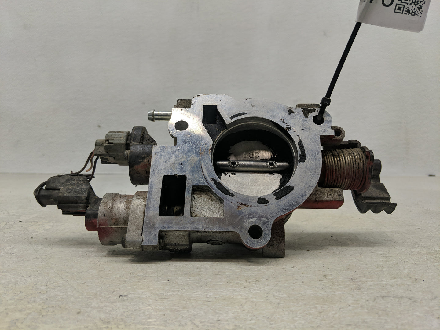 2004-2006 Toyota Sienna Throttle Body Fits Fits 2003 2004 2005 2006 2007 2008 2009 2010 OEM Used Auto Parts - Oemusedautopar