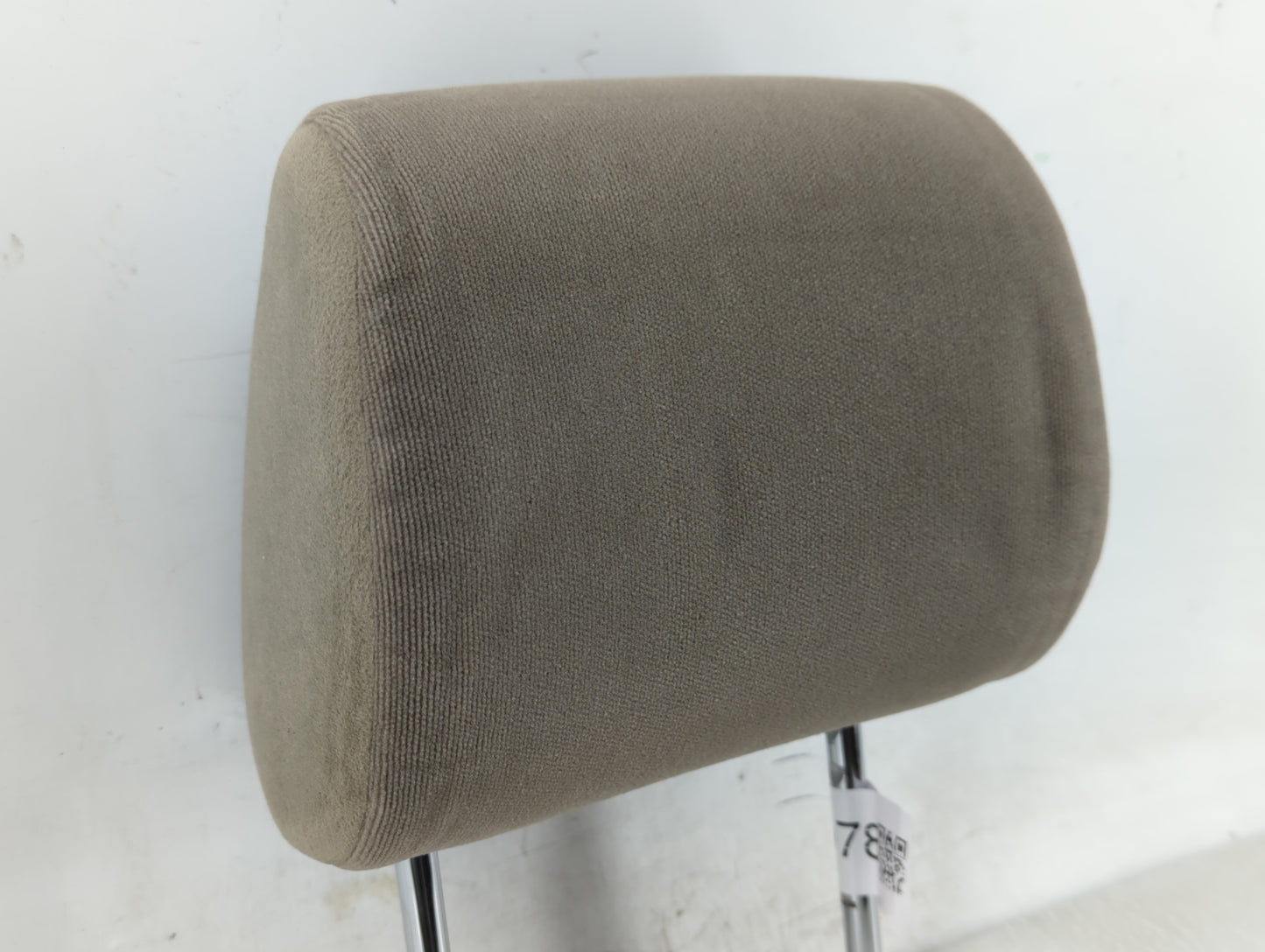 2004 Toyota Sienna Headrest Head Rest Rear Center Seat Fits OEM Used Auto Parts - Oemusedautoparts1.com