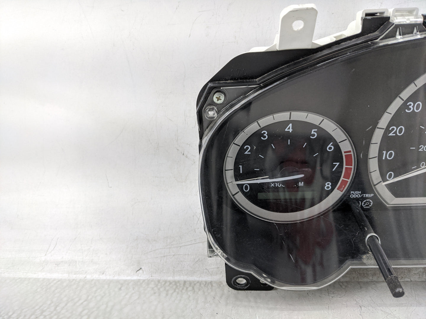 2004-2005 Toyota Sienna Instrument Cluster Speedometer Gauges P/N:83800-08150-00 Fits Fits 2004 2005 OEM Used Auto Parts - O