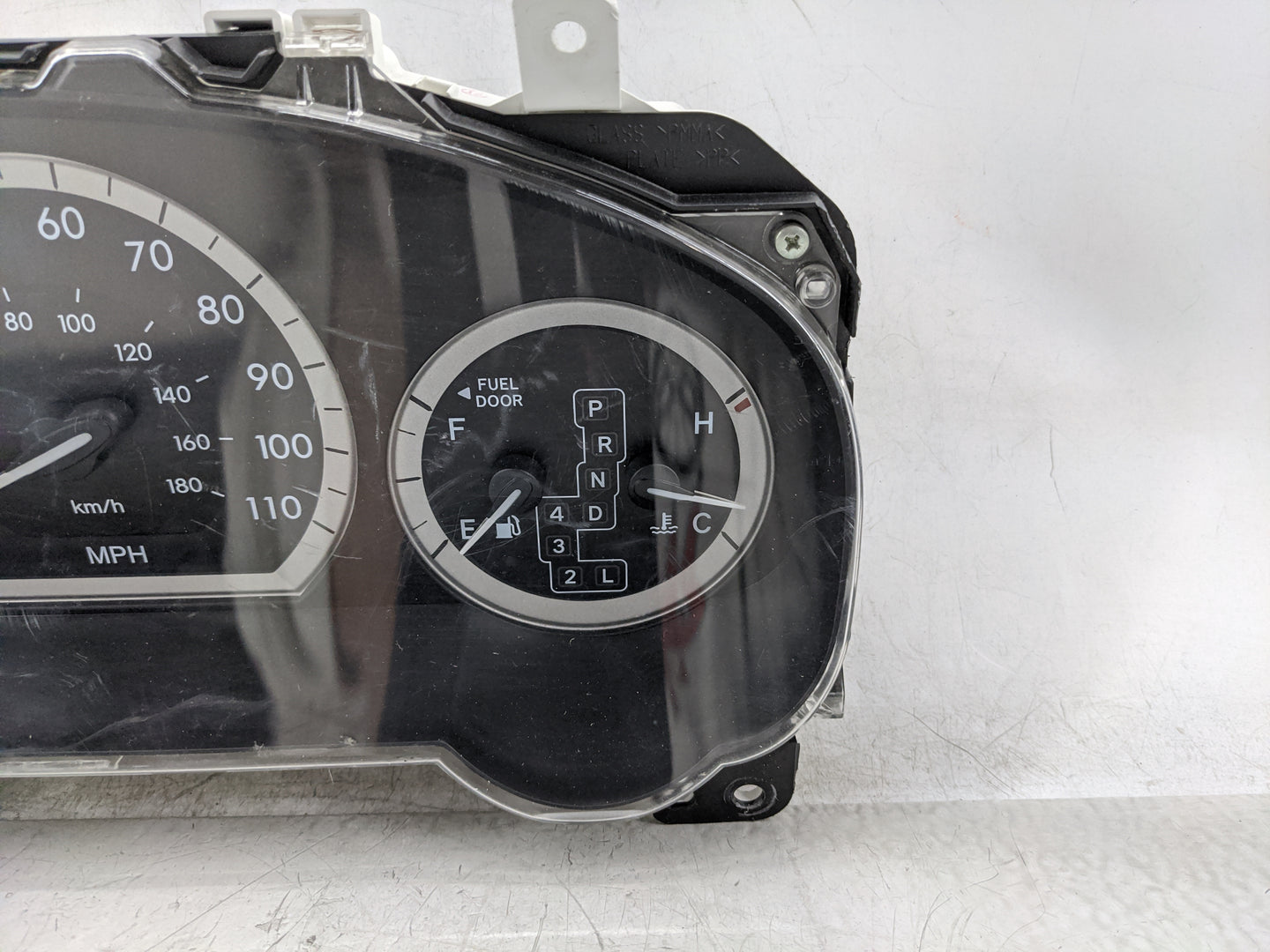 2004-2005 Toyota Sienna Instrument Cluster Speedometer Gauges P/N:83800-08150-00 Fits Fits 2004 2005 OEM Used Auto Parts - O