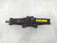 2004 Toyota Sienna Spare Scissor Car Jack - Oemusedautoparts1.com