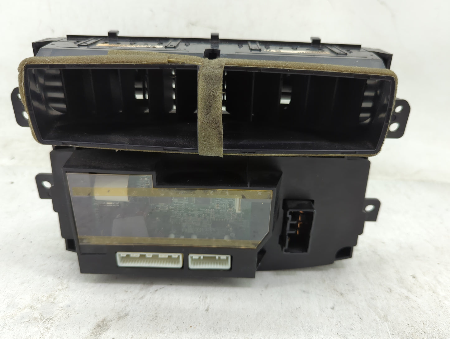 2004 Toyota Sienna Climate Control Module Temperature AC/Heater Replacement P/N:84010-08010 3E0210F Fits OEM Used Auto Parts