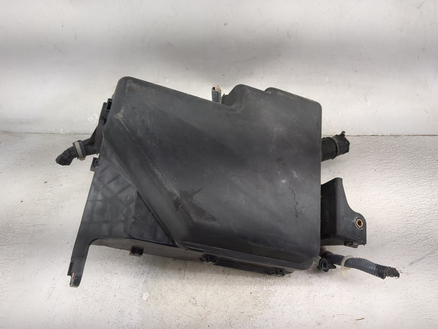 2004-2006 Toyota Sienna Fusebox Fuse Box Panel Relay Module Fits Fits 2004 2005 2006 OEM Used Auto Parts - Oemusedautoparts1