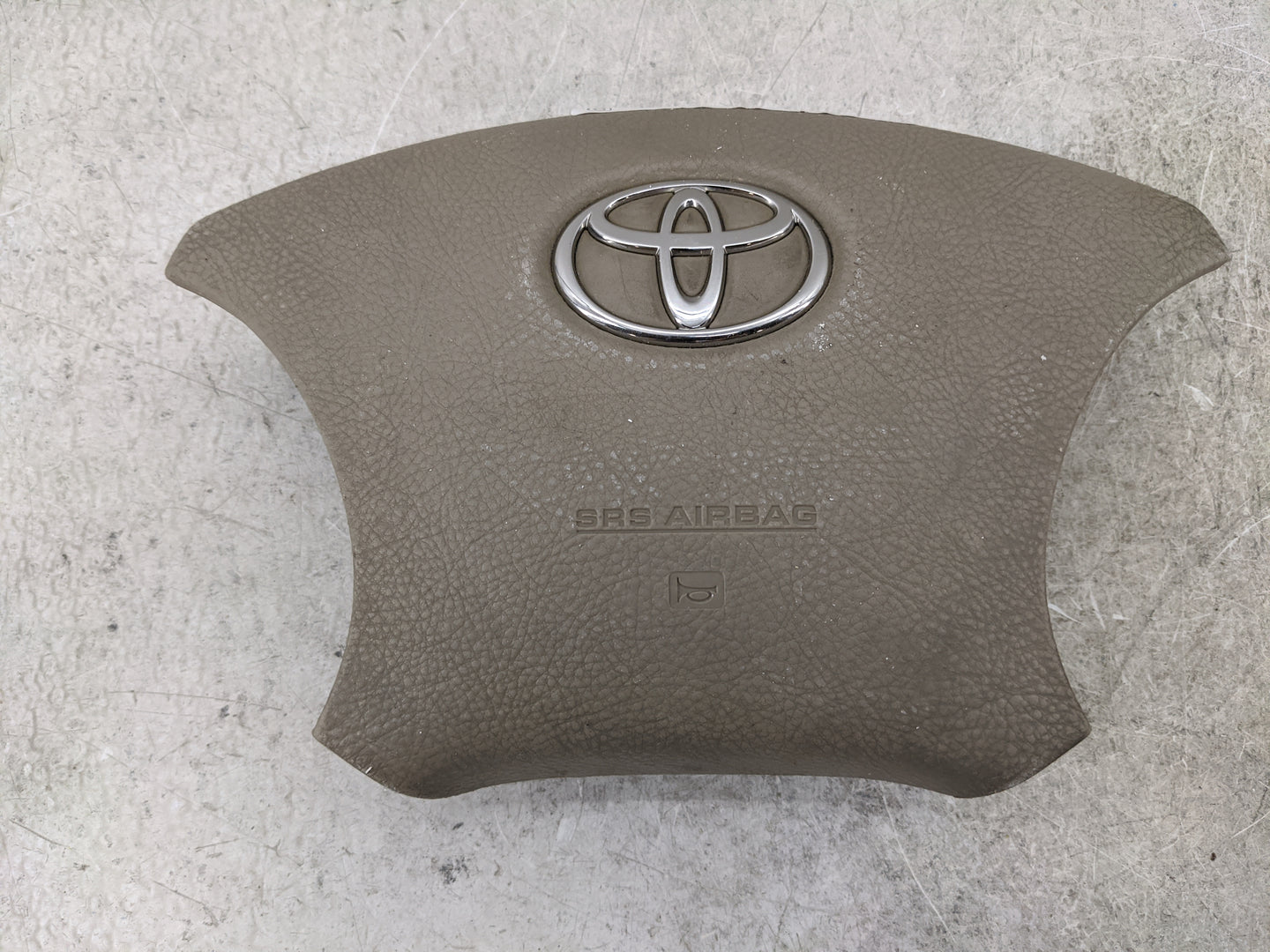 2004-2010 Toyota Sienna Air Bag Driver Left Steering Wheel Mounted 1477535 - Oemusedautoparts1.com