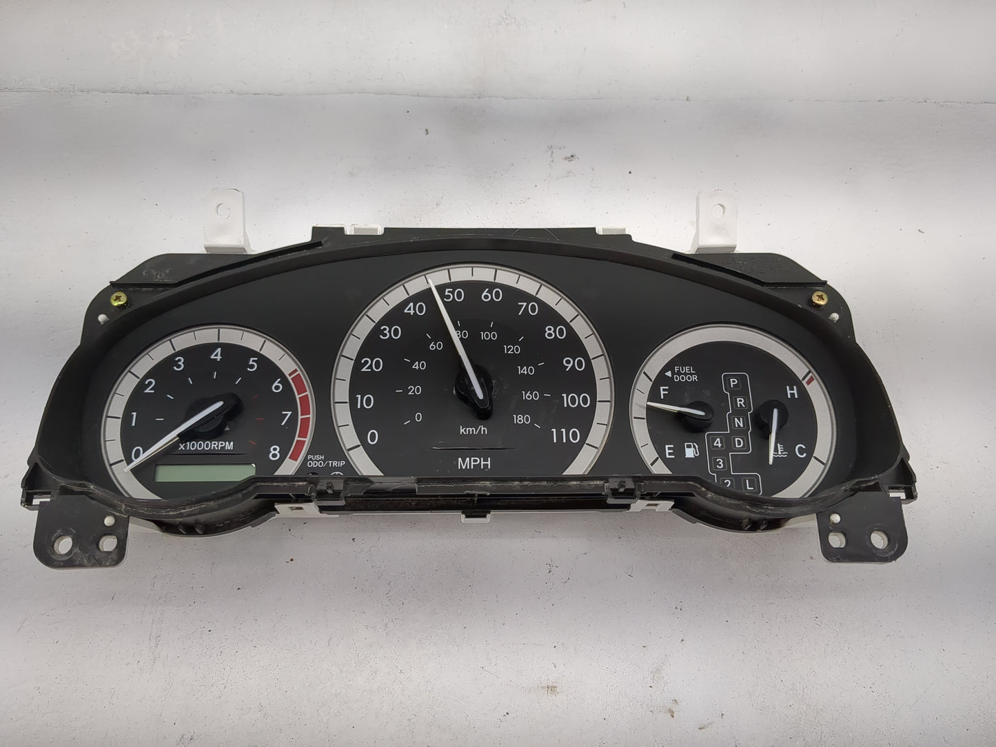 2004-2005 Toyota Sienna Instrument Cluster Speedometer Gauges P/N:83800-08130-00 TN157510-9261 Miles: Fits Fits 2004 2005 OE