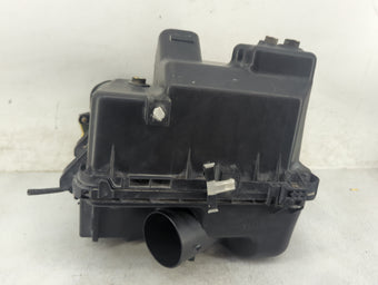 compare product 2004-2004 Toyota Sienna Air Cleaner Intake-duct Hose Tube 1477952