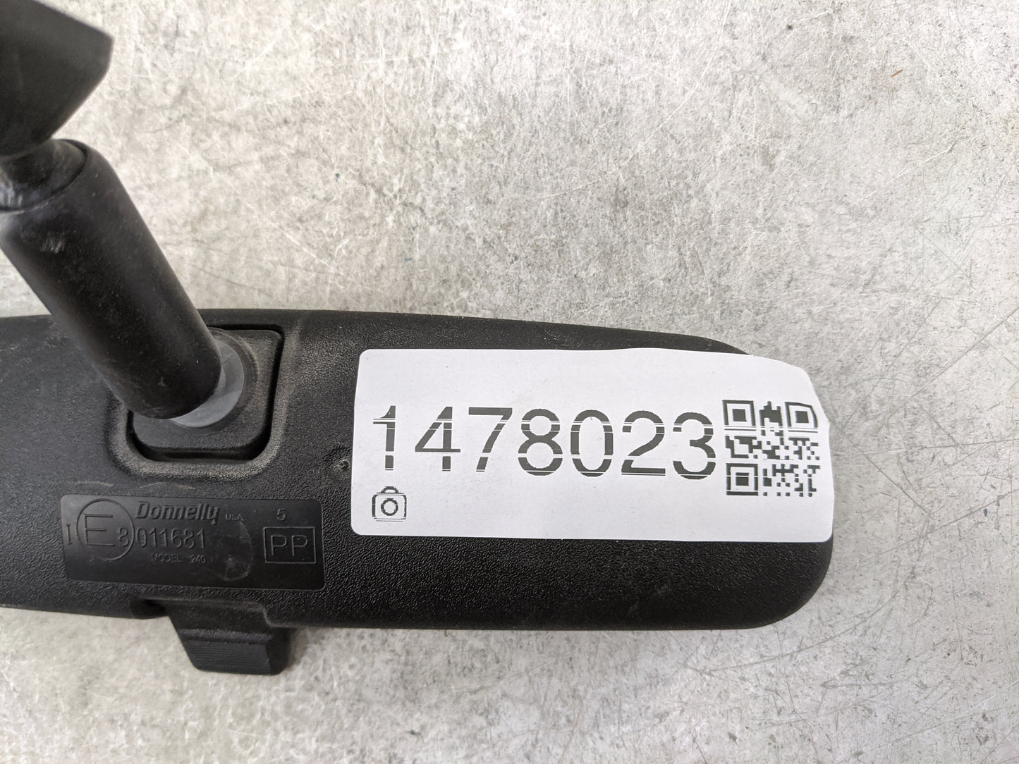2004-2010 Toyota Sienna Interior Rear View Mirror Replacement OEM P/N:8011681 MODEL 240 Fits OEM Used Auto Parts - Oemusedau