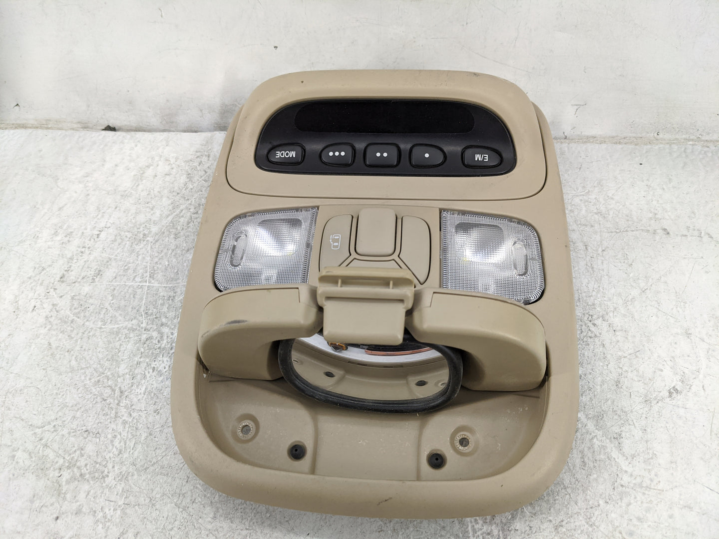 2004-2010 Toyota Sienna Overhead Roof Console Beige - Oemusedautoparts1.com