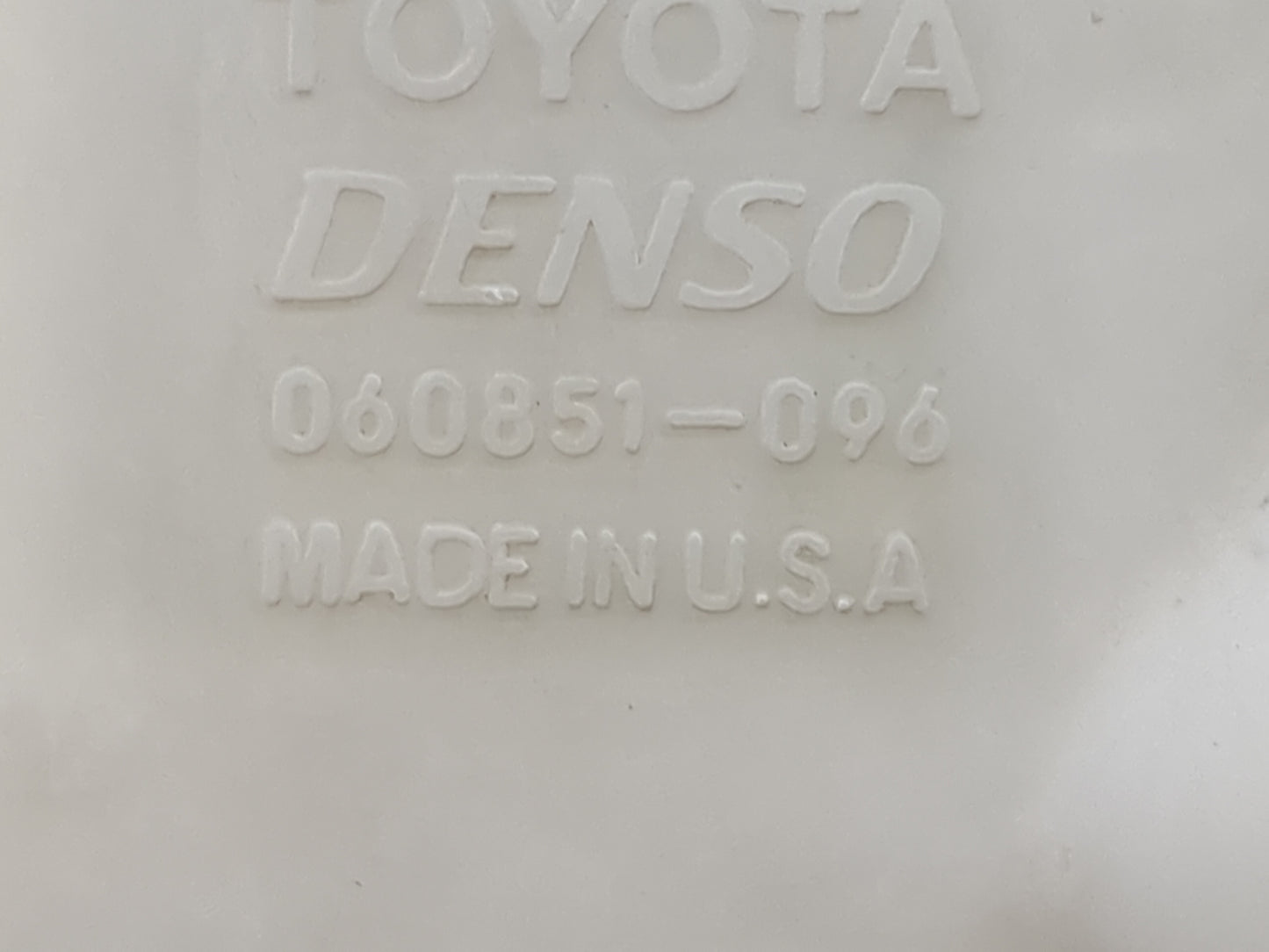 2004-2020 Toyota Sienna Windshield Washer Fluid Reservoir Bottle Oem 1478814 - Oemusedautoparts1.com