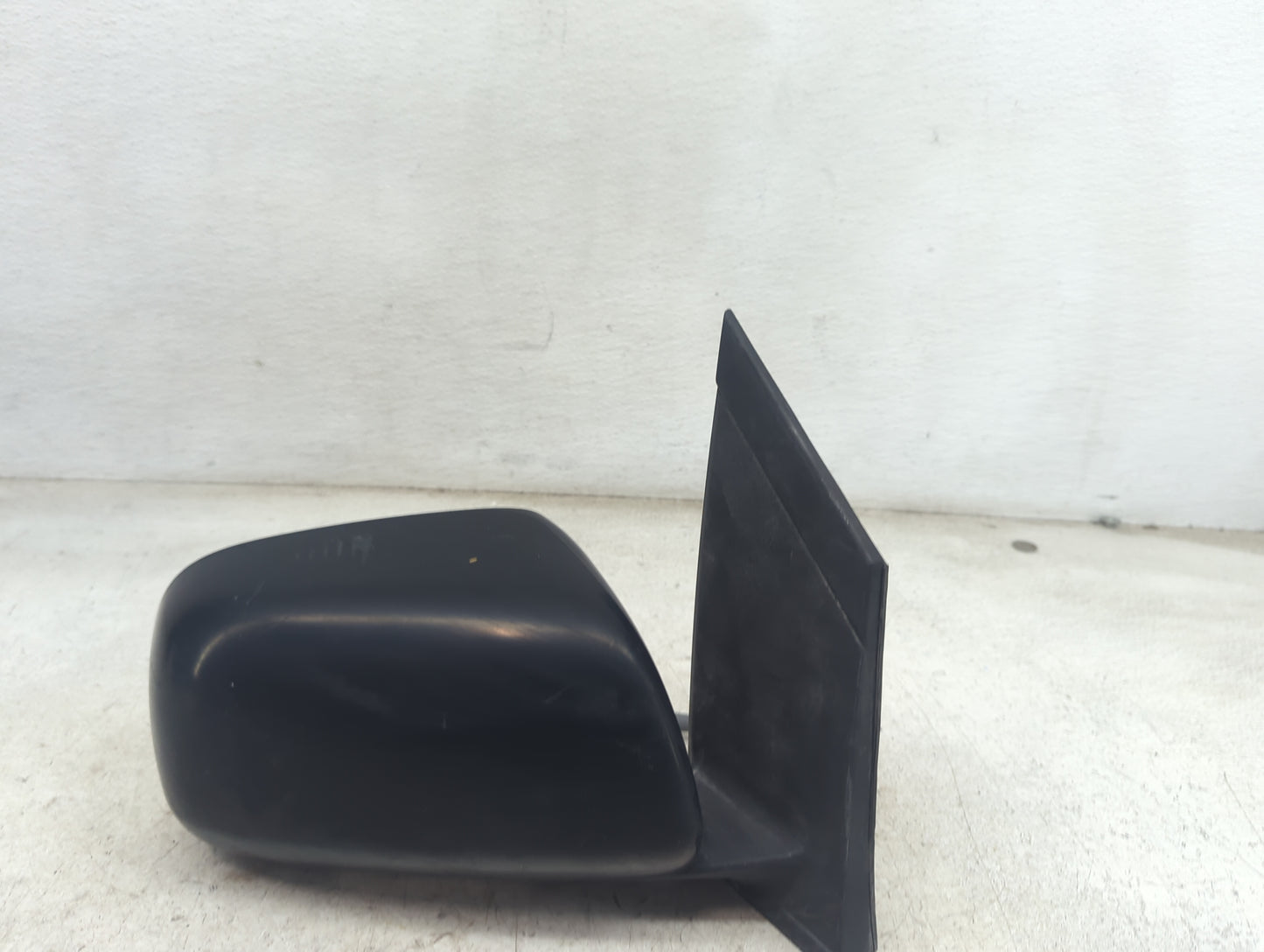 2004-2010 Toyota Sienna Passenger Side View Mirror - Right Door Mirror OEM Used - Oemusedautoparts1.com