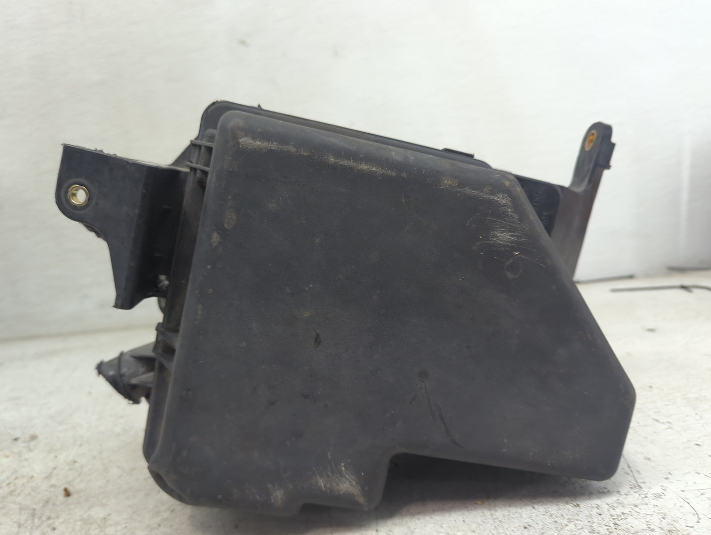 2004-2006 Toyota Sienna Fusebox Fuse Box Panel Relay Module Fits Fits 2004 2005 2006 OEM Used Auto Parts - Oemusedautoparts1