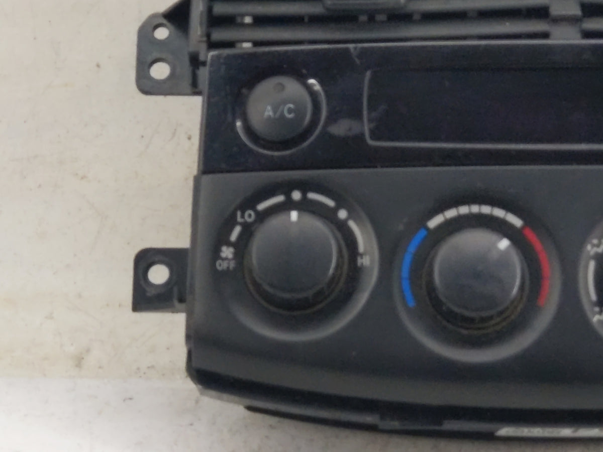 2004 Toyota Sienna Climate Control Module Temperature AC/Heater Replacement P/N:84010-08010 Fits OEM Used Auto Parts - Oemus