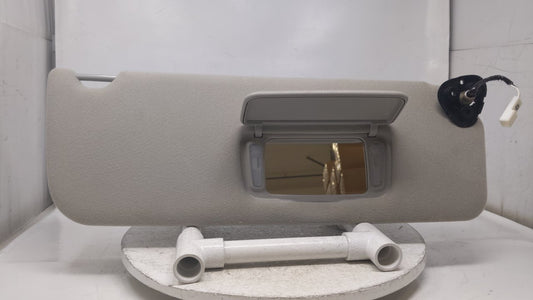 2004 Toyota Sienna Sun Visor Shade Replacement Passenger Right Mirror Fits OEM Used Auto Parts - Oemusedautoparts1.com