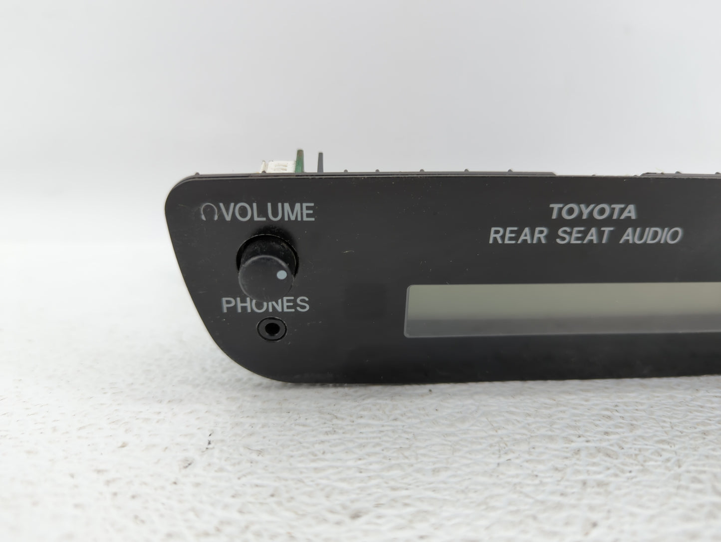 2004-2005 Toyota Sienna Radio AM FM Cd Player Receiver Replacement P/N:86120-AE010 Fits Fits 2004 2005 OEM Used Auto Parts -