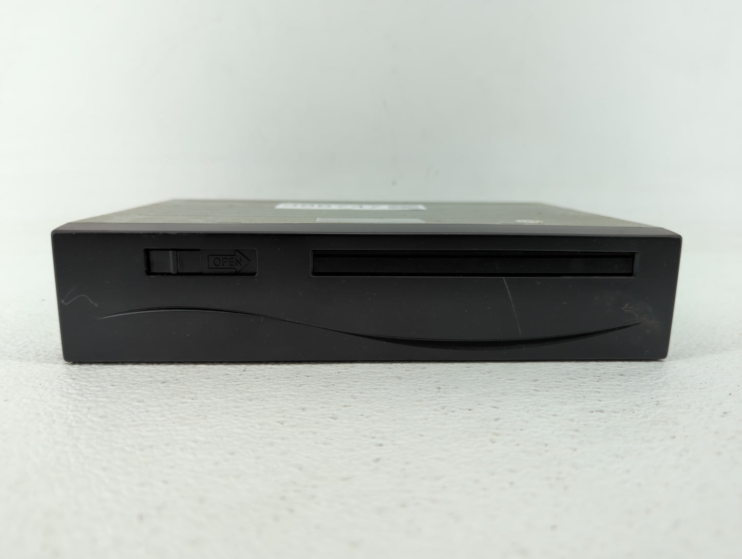 2004-2004 Toyota Sienna Information Display Screen - Oemusedautoparts1.com