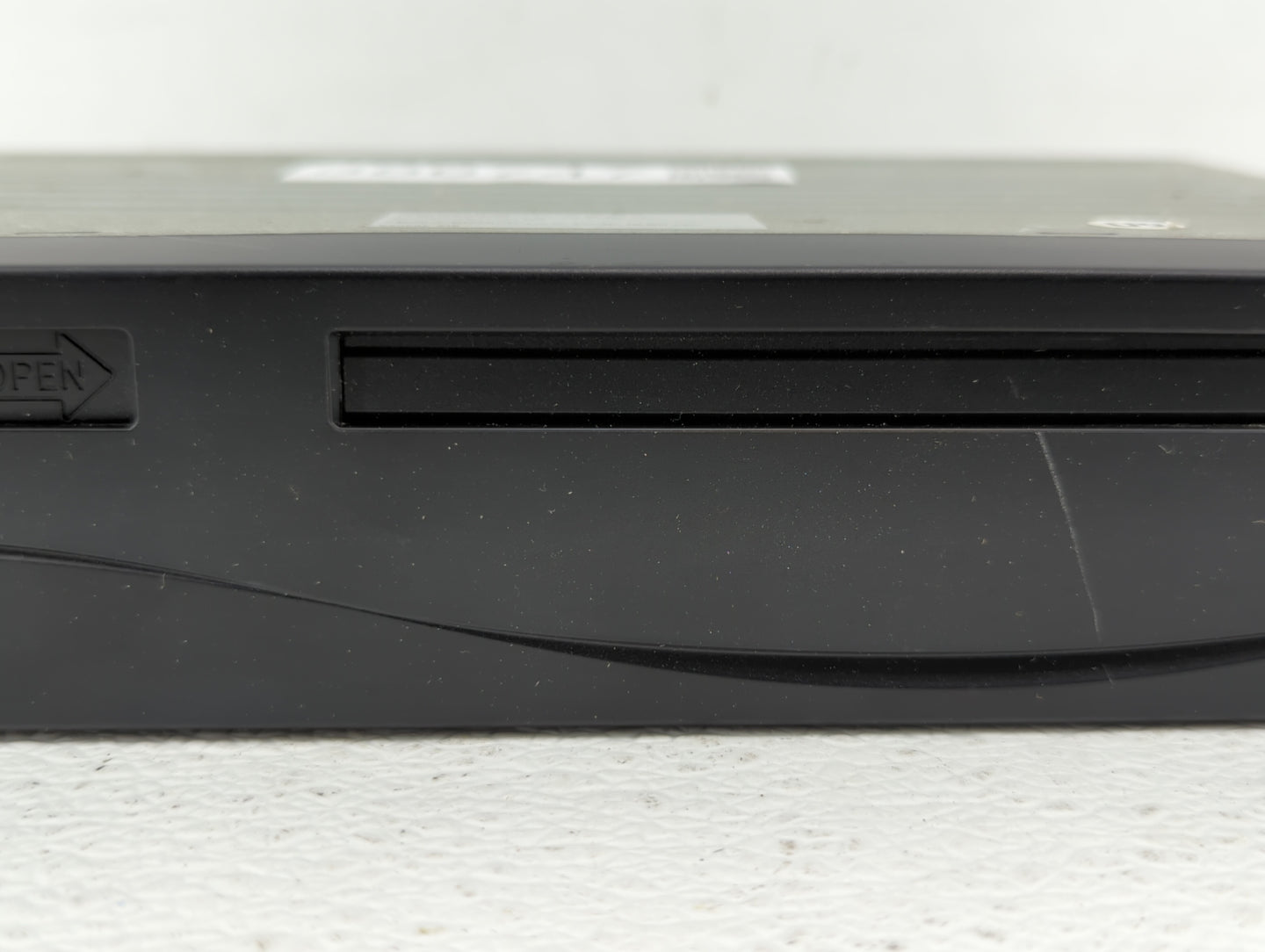 2004-2004 Toyota Sienna Information Display Screen - Oemusedautoparts1.com