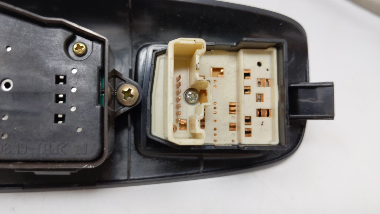 2002-2010 Toyota Sienna Driver Left Door Master Power Window Switch - Oemusedautoparts1.com