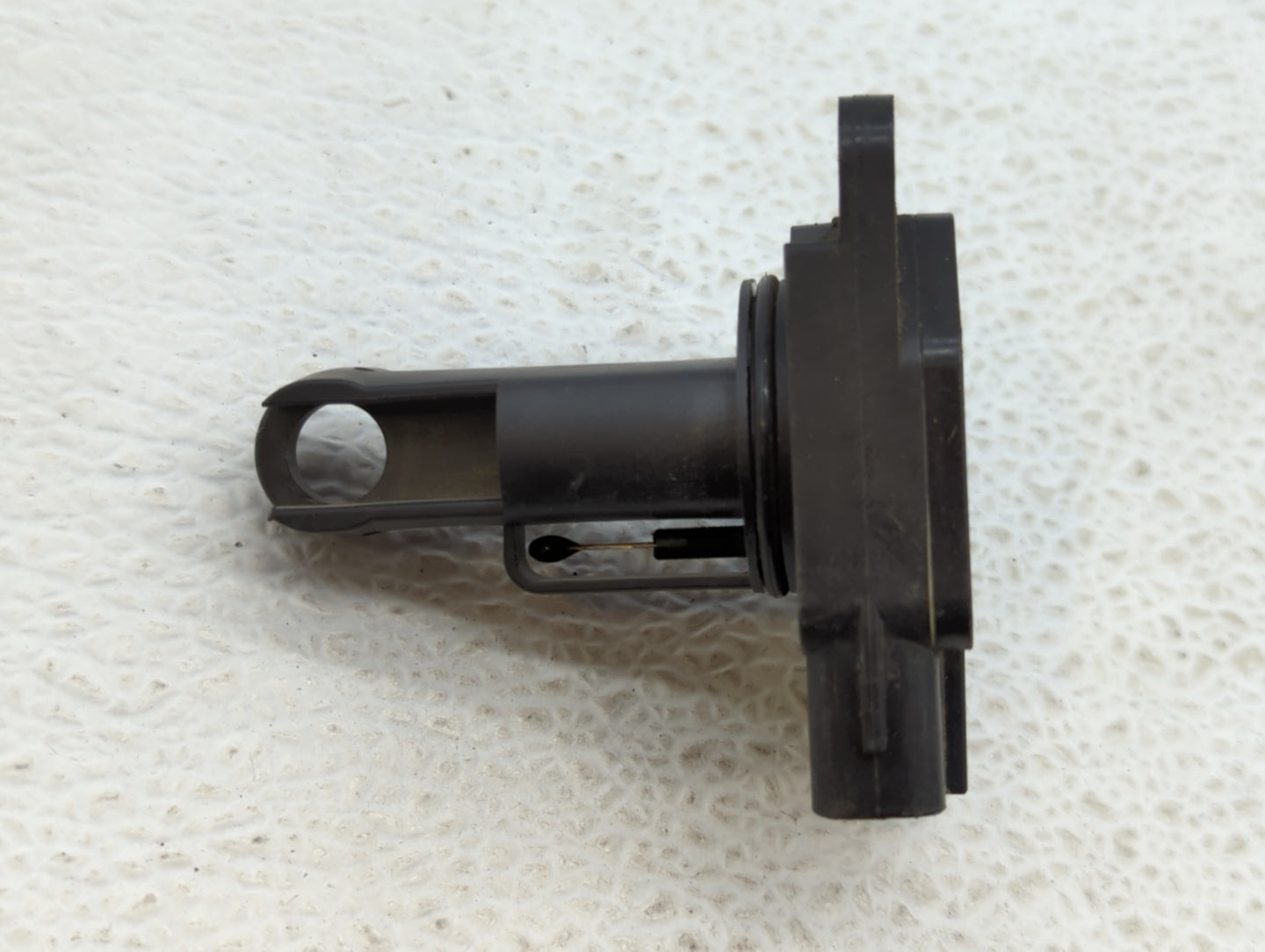 2004-2006 Toyota Sienna Mass Air Flow Meter Maf - Oemusedautoparts1.com