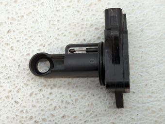 compare product 2004-2006 Toyota Sienna Mass Air Flow Meter Maf