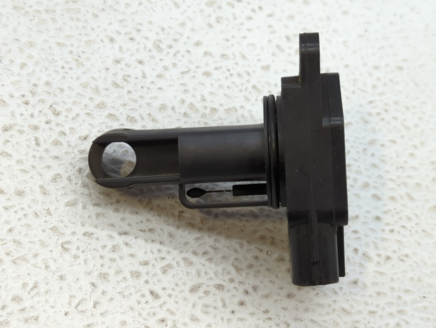 2004-2006 Toyota Sienna Mass Air Flow Meter Maf - Oemusedautoparts1.com