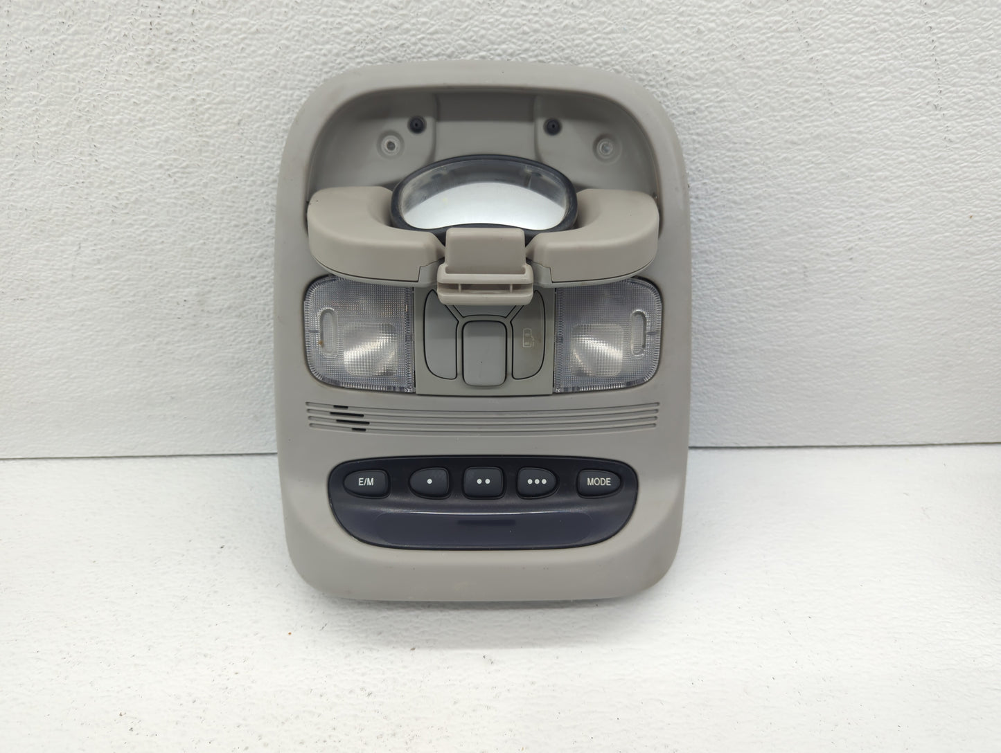 2004 Toyota Sienna Overhead Roof Console - Oemusedautoparts1.com