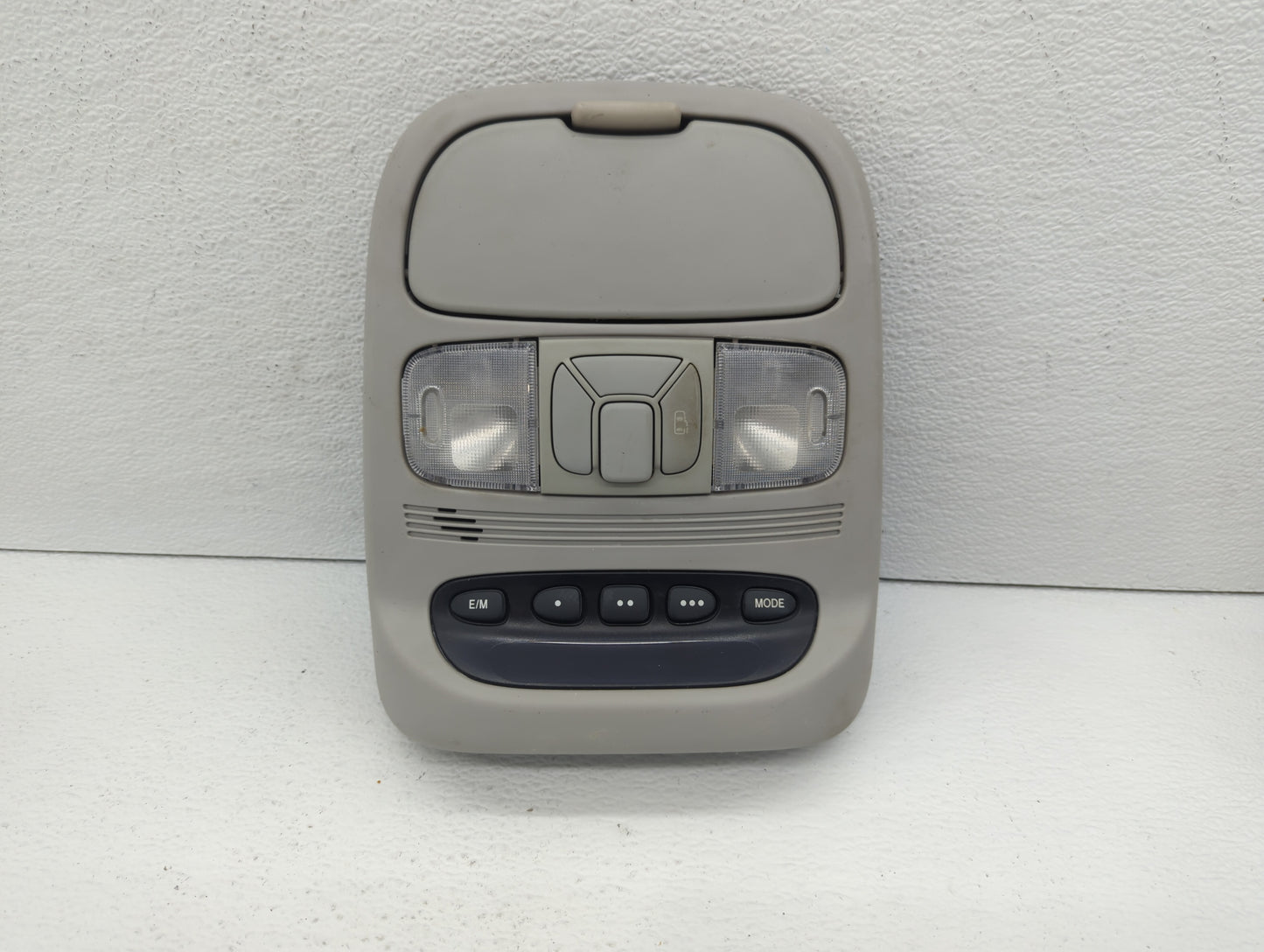 2004 Toyota Sienna Overhead Roof Console - Oemusedautoparts1.com