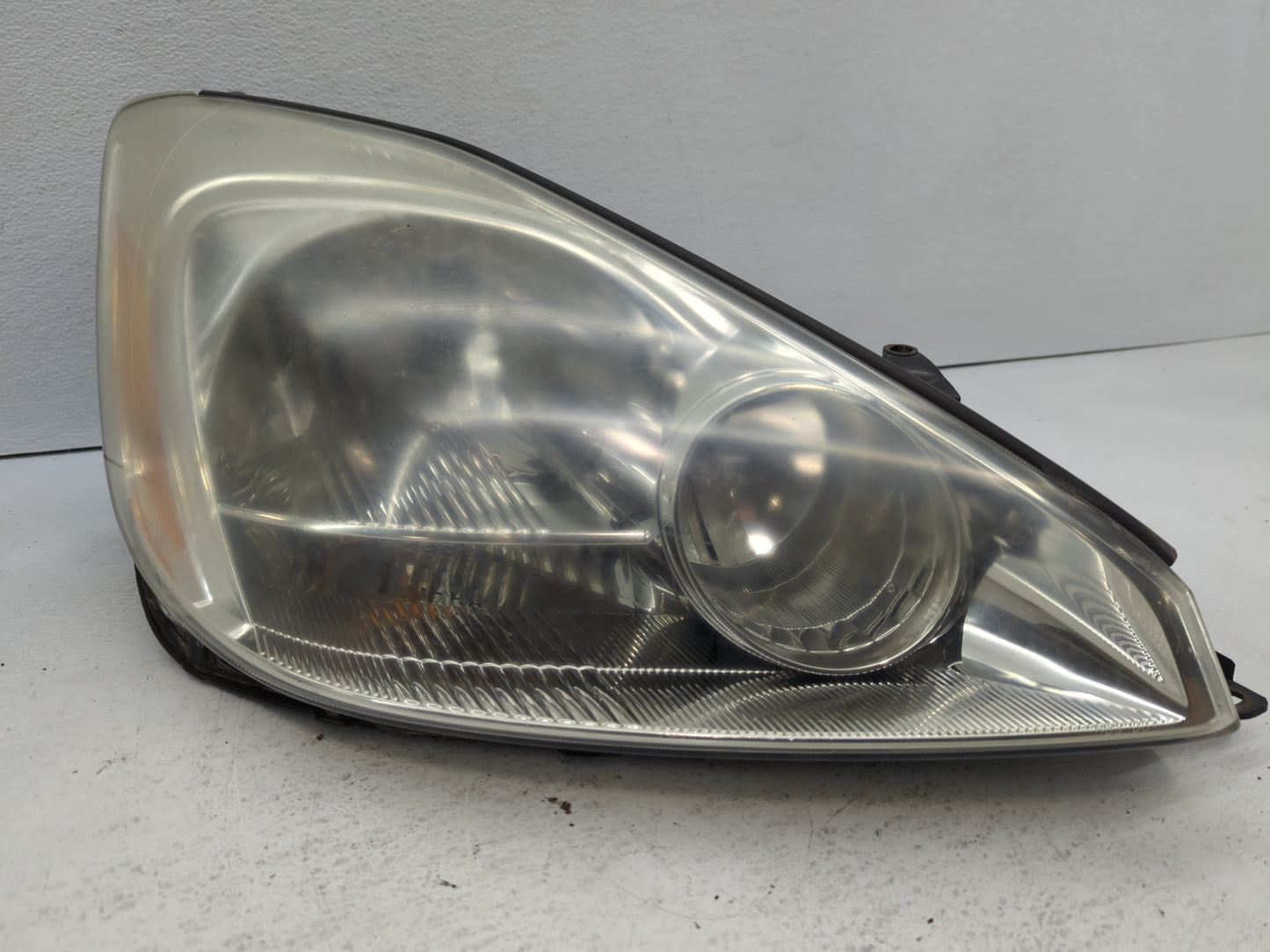 2004-2005 Toyota Sienna Driver Left Oem Head Light Headlight Lamp - Oemusedautoparts1.com