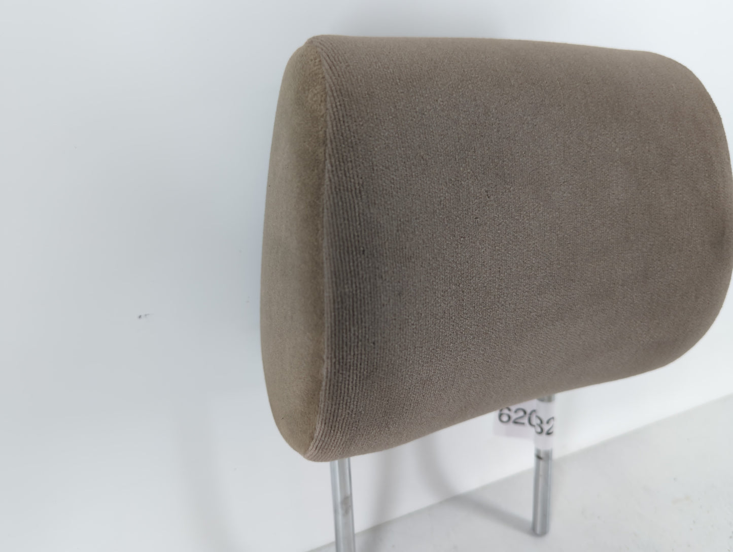 2004 Toyota Sienna Headrest Head Rest Front Driver Passenger Seat Fits OEM Used Auto Parts - Oemusedautoparts1.com