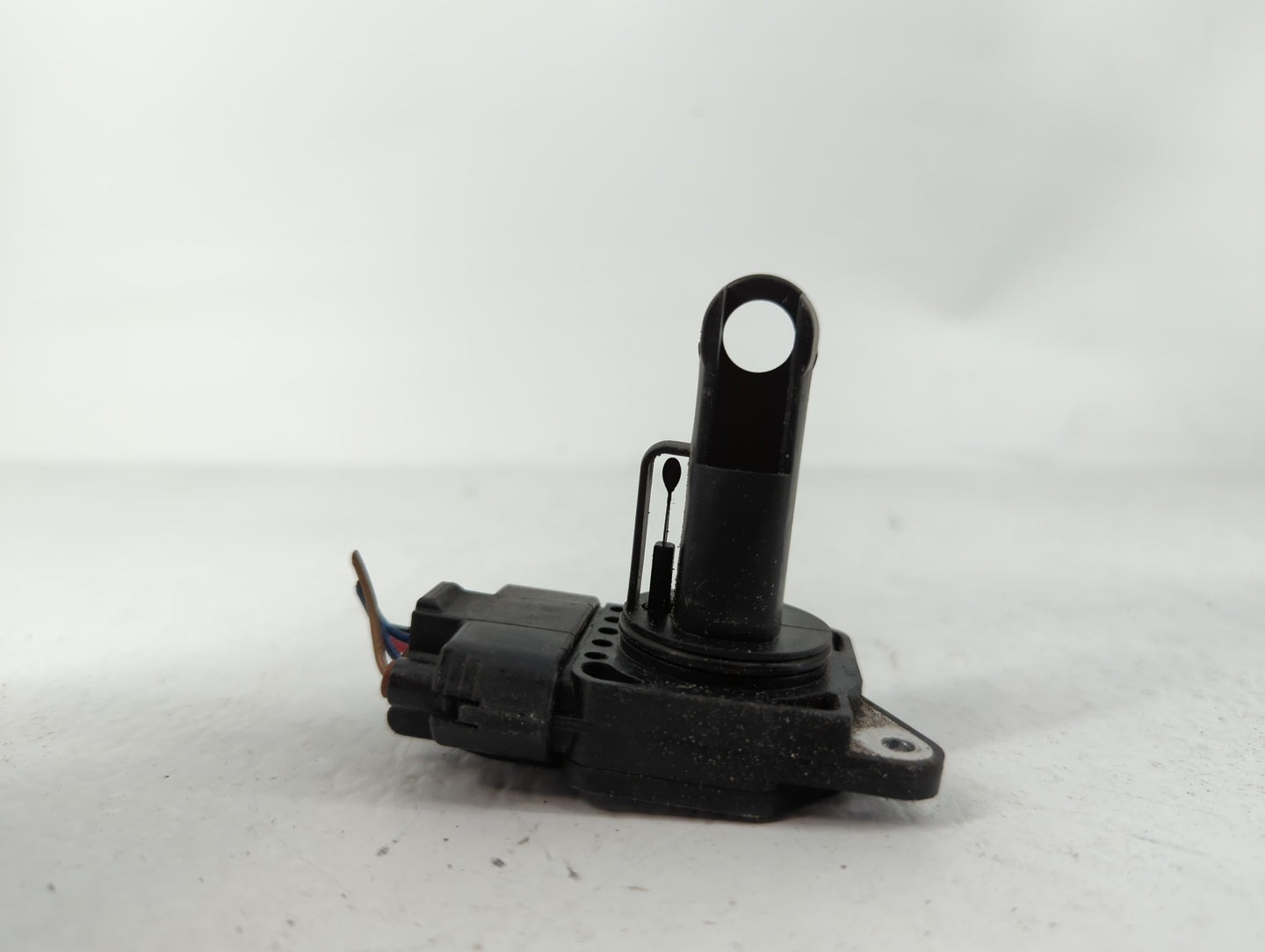 2004-2006 Toyota Sienna Mass Air Flow Meter Maf - Oemusedautoparts1.com