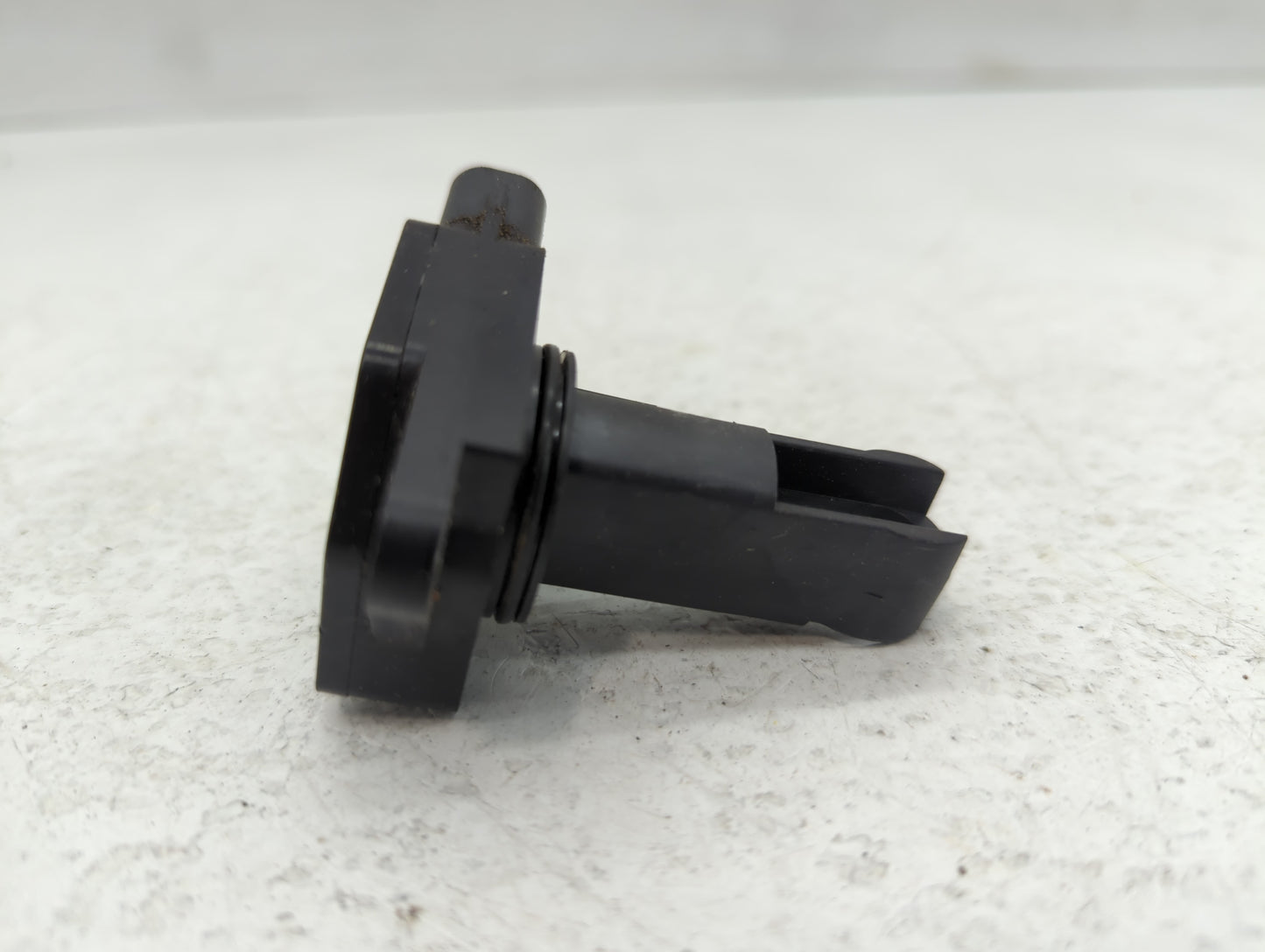 2004-2006 Toyota Sienna Mass Air Flow Meter Maf - Oemusedautoparts1.com
