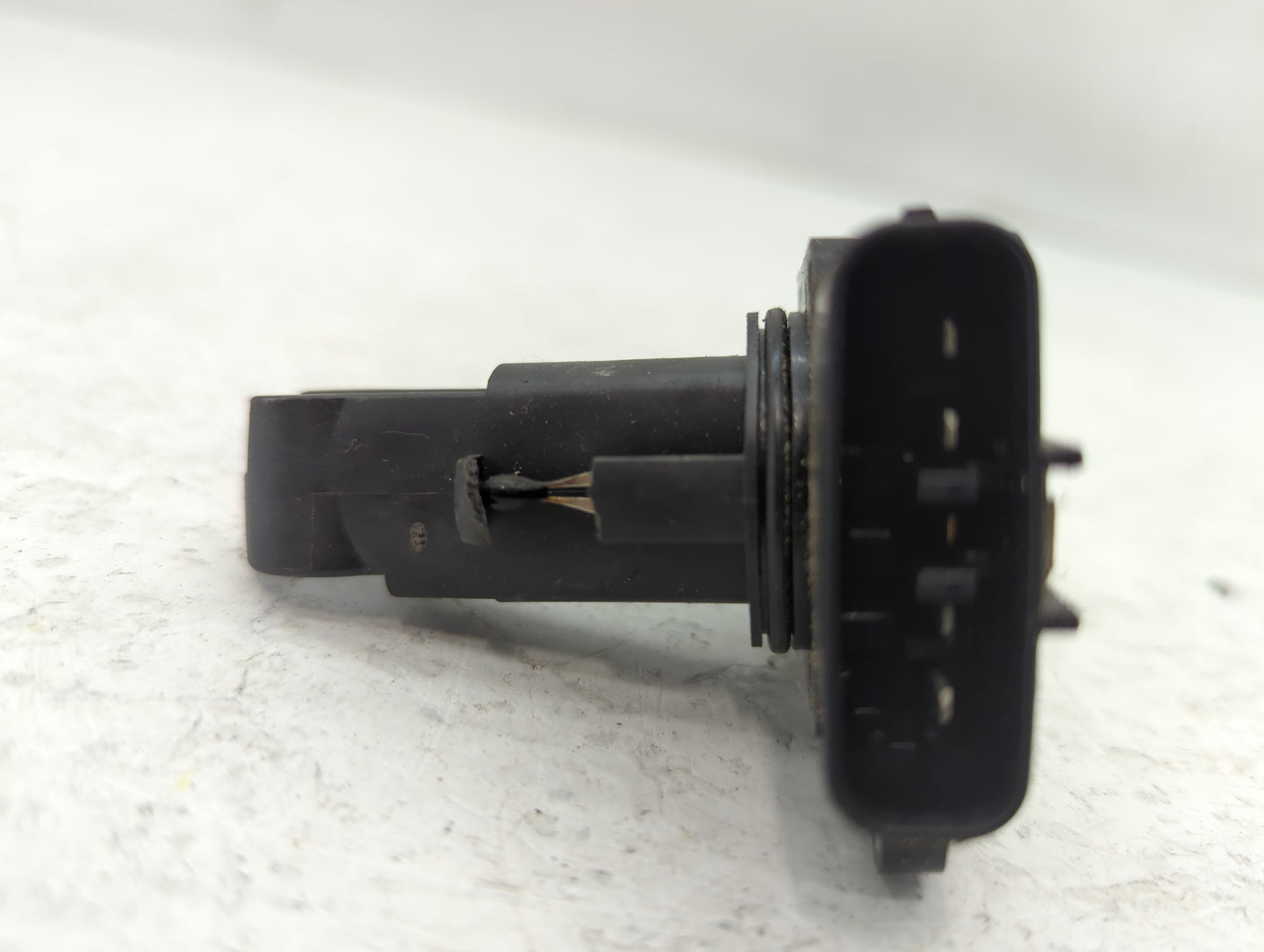 2004-2006 Toyota Sienna Mass Air Flow Meter Maf - Oemusedautoparts1.com