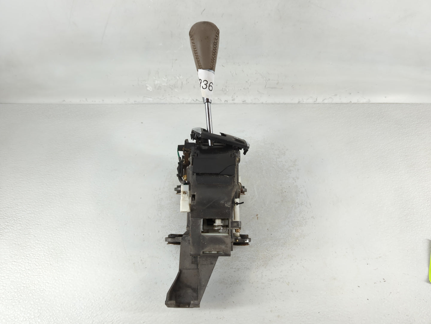 Toyota Sienna Passenger Right Rear Power Window Switch 260-385-3543 - Oemusedautoparts1.com