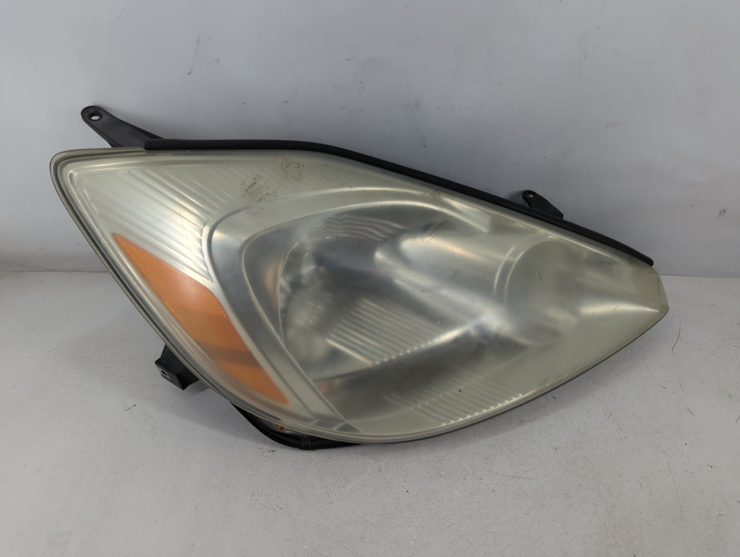 2004-2005 Toyota Sienna Passenger Right Oem Head Light Headlight Lamp - Oemusedautoparts1.com