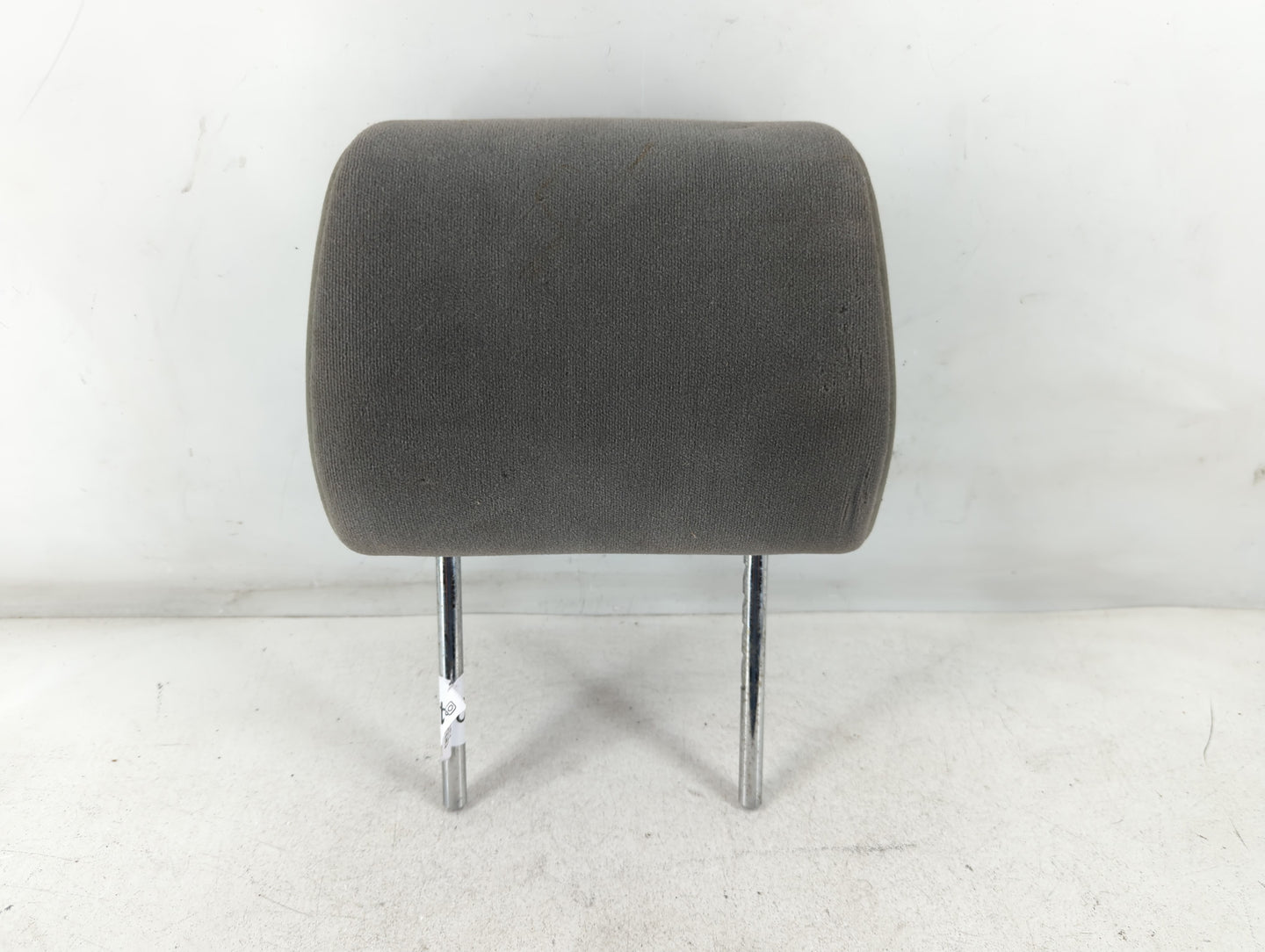 2004 Toyota Sienna Headrest Head Rest Rear Seat Fits OEM Used Auto Parts - Oemusedautoparts1.com