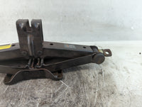 2004 Toyota Sienna Spare Scissor Car Jack 834032 - Oemusedautoparts1.com