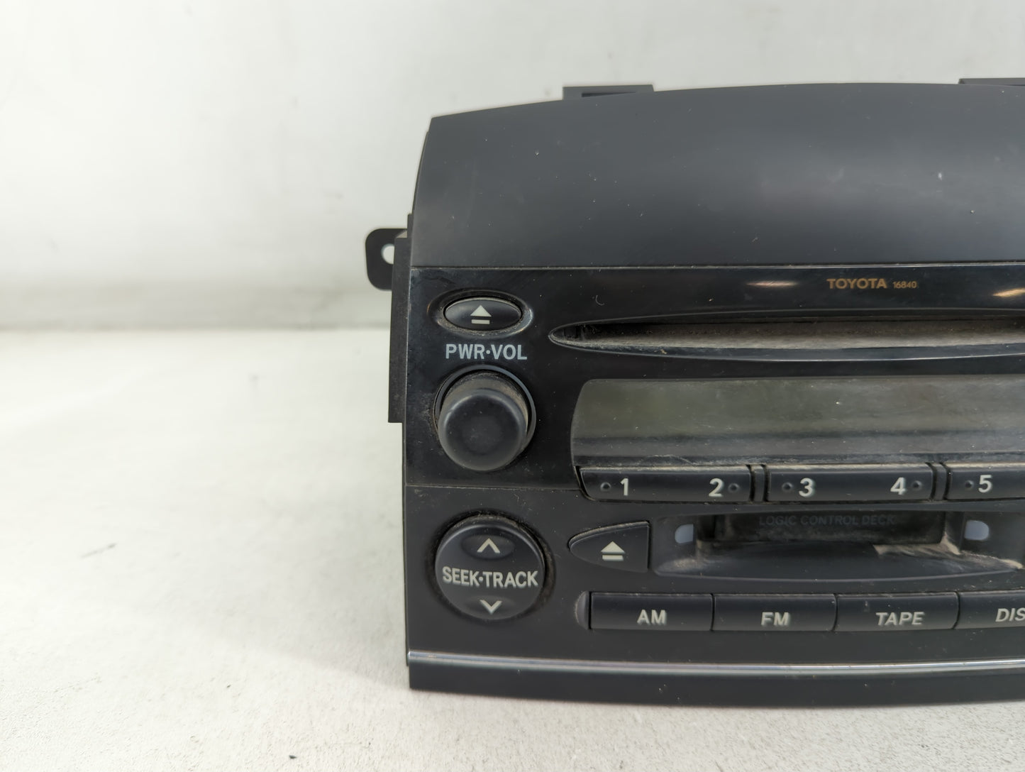 2004 Toyota Sienna Radio AM FM Cd Player Receiver Replacement P/N:86120-AE020 Fits OEM Used Auto Parts - Oemusedautoparts1.c